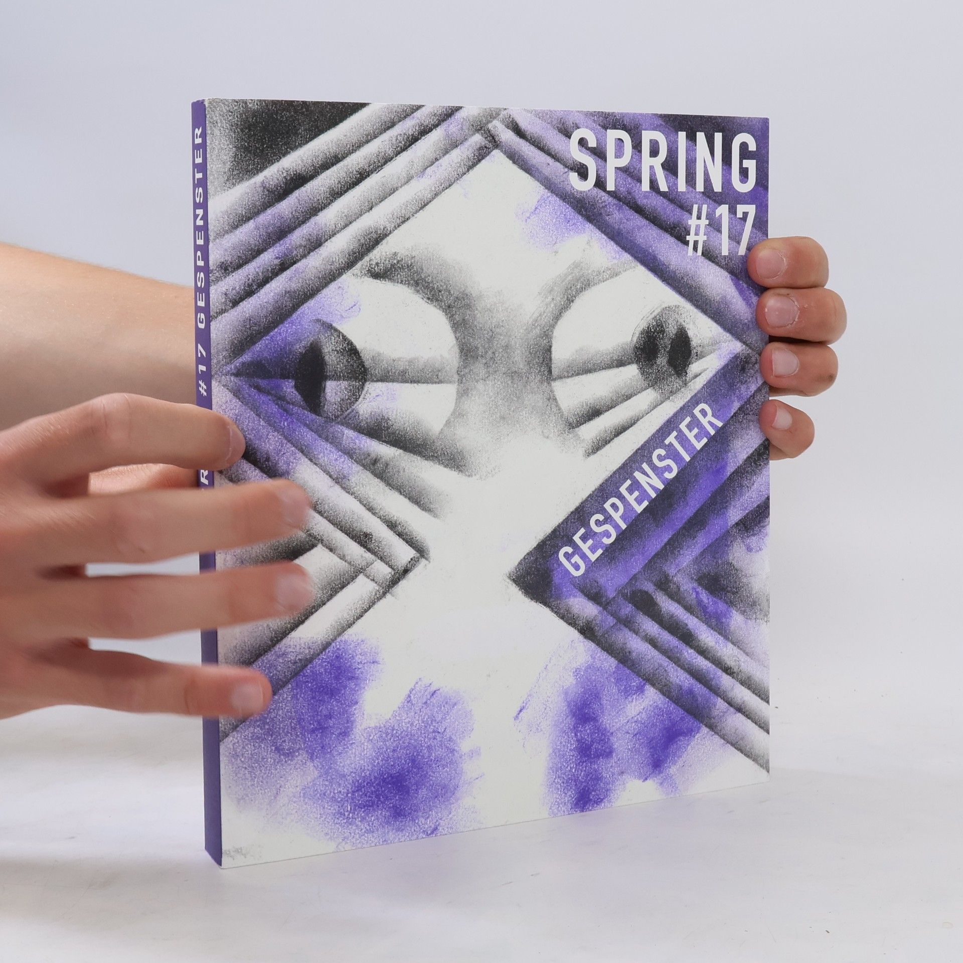 Larissa Bertonasco SPRING #17: Gespenster