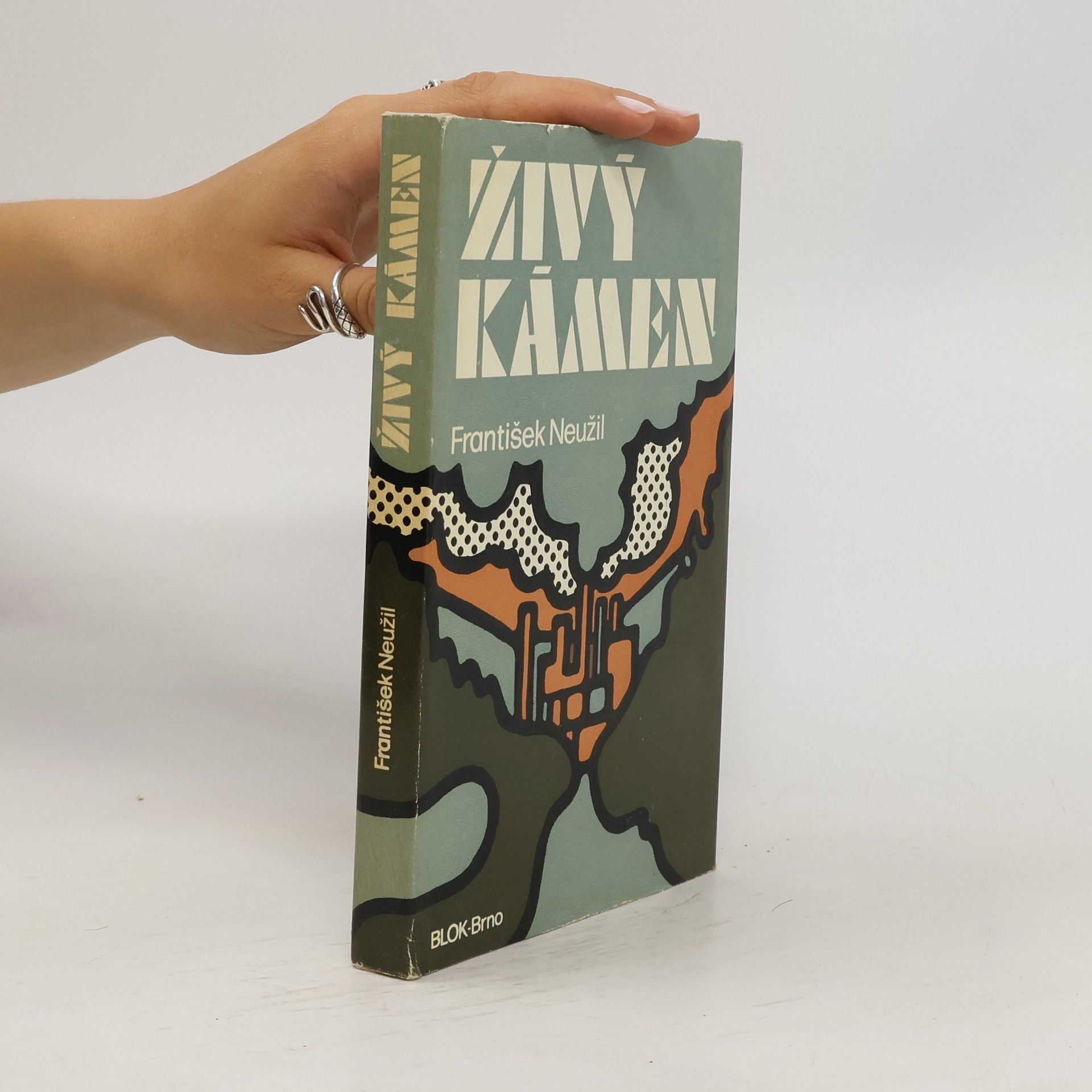 František Neužil Živý kámen