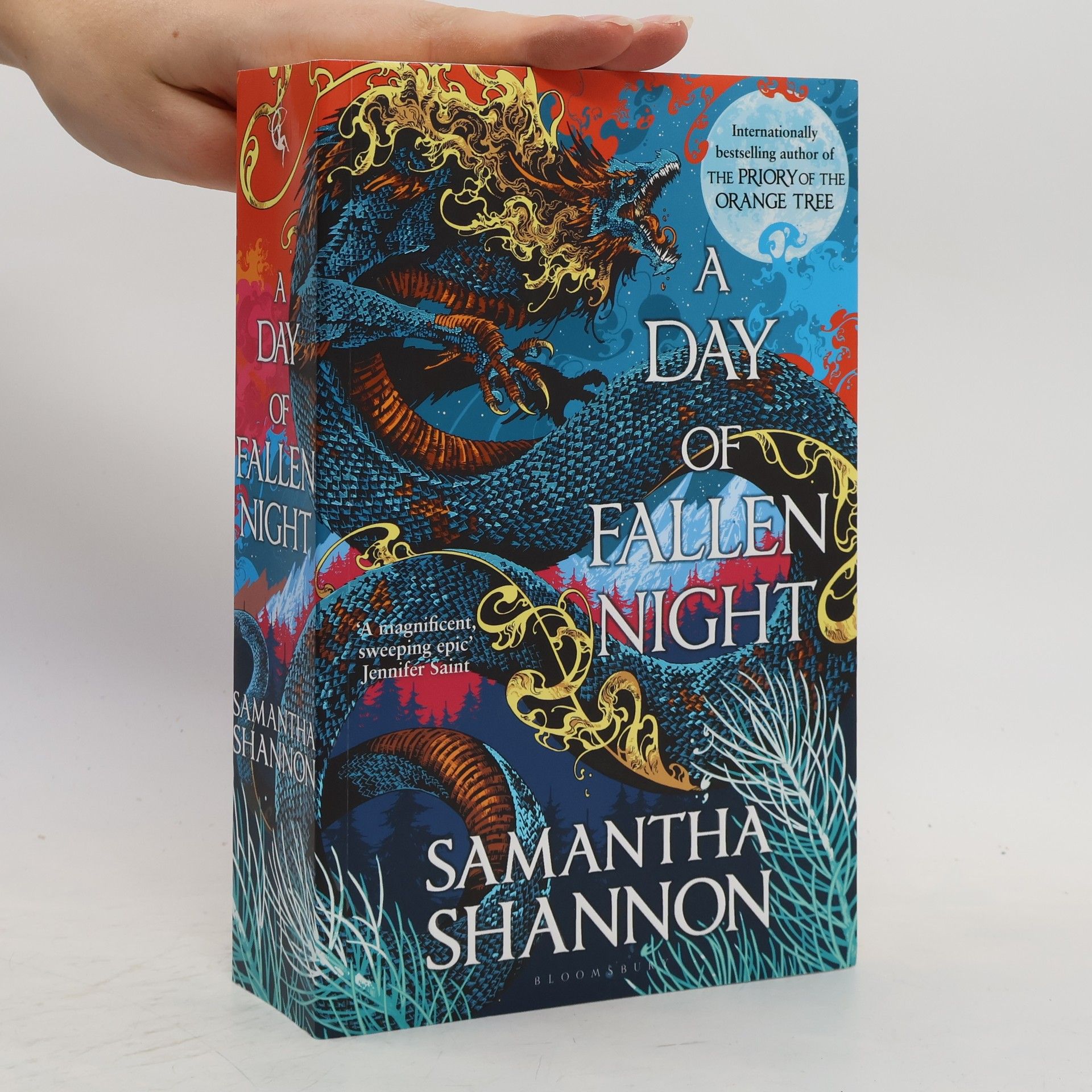 Samantha Shannon A Day of Fallen Night