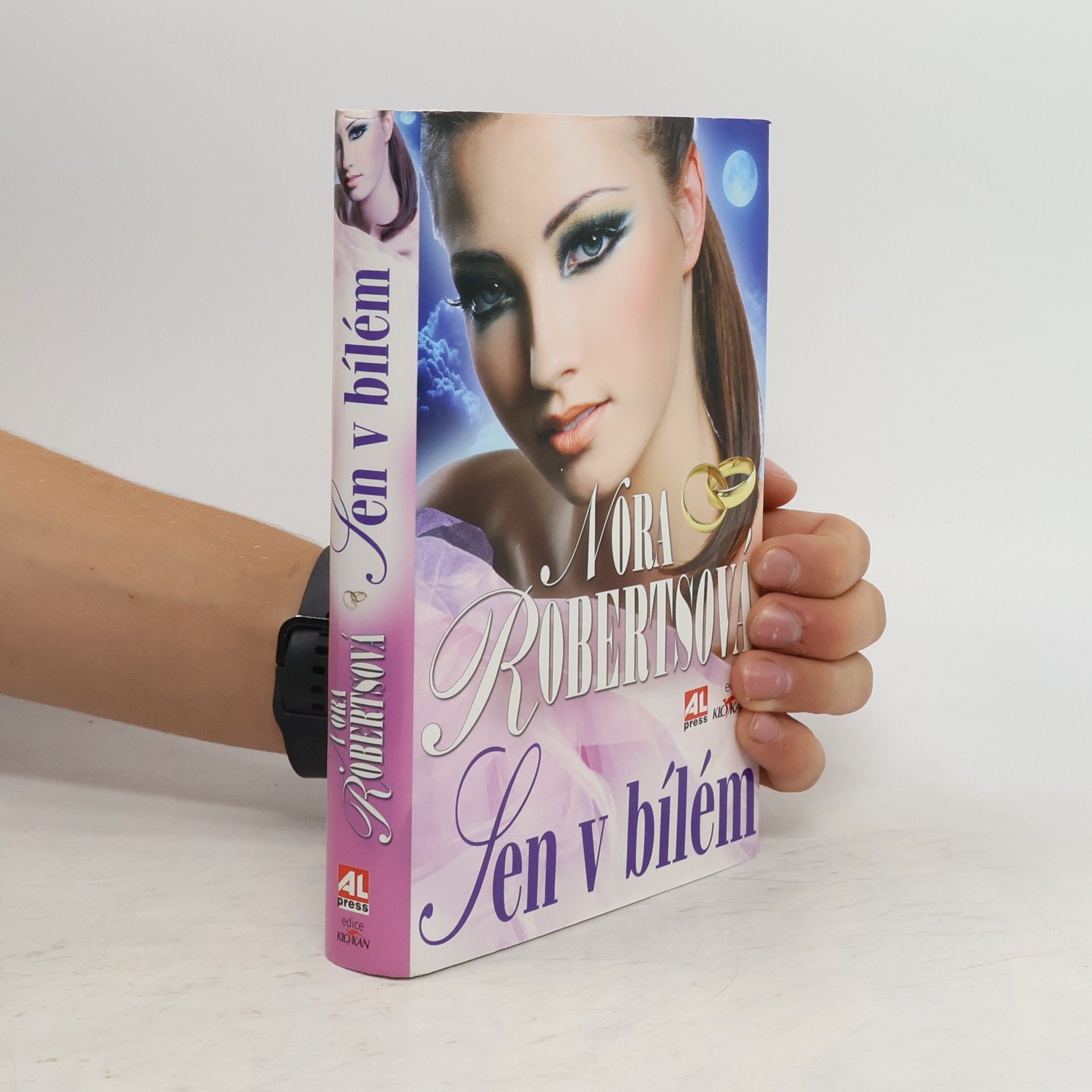 Nora Roberts Sen v bílém