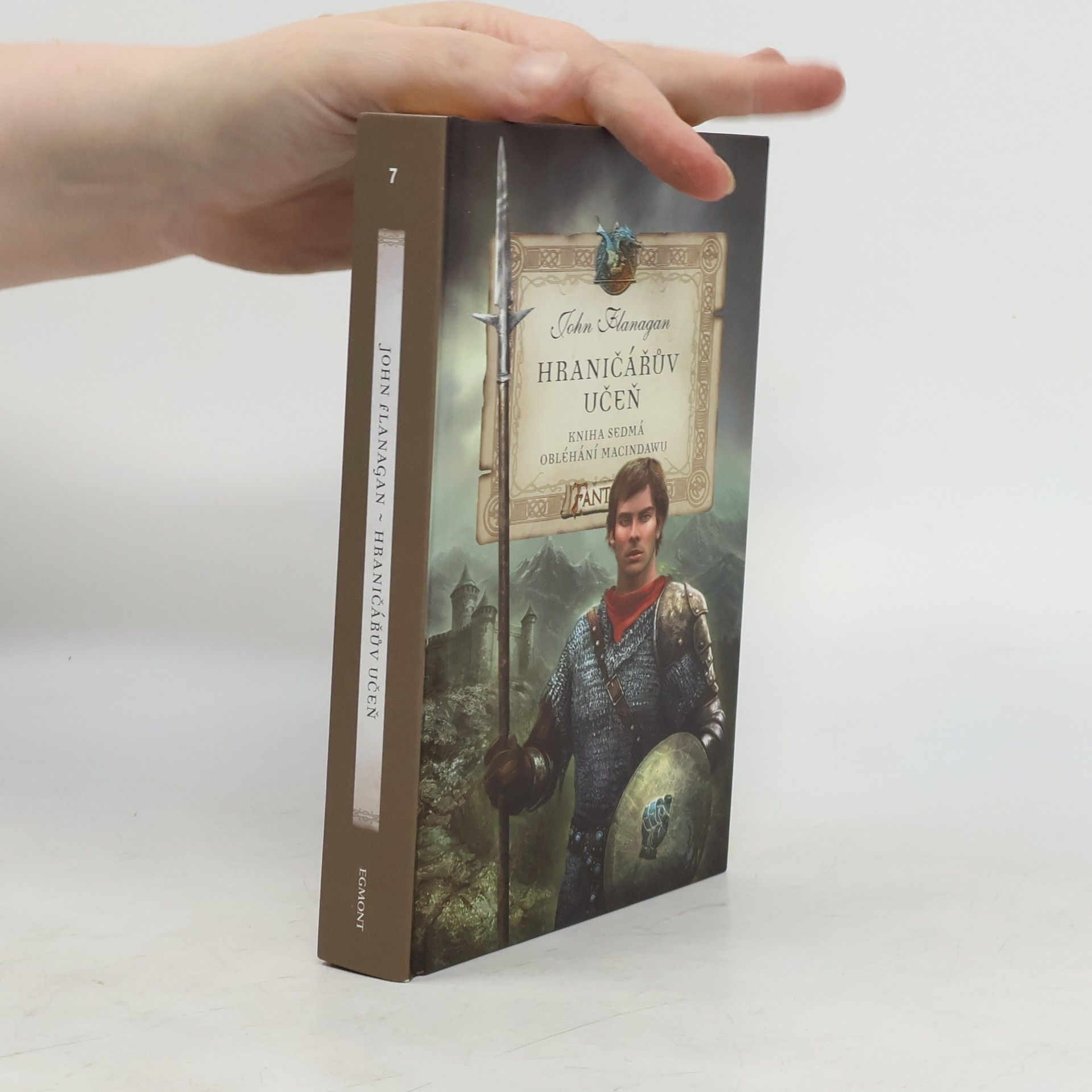 John Flanagan Hraničářův učeň 7. Obléhání Macindawu