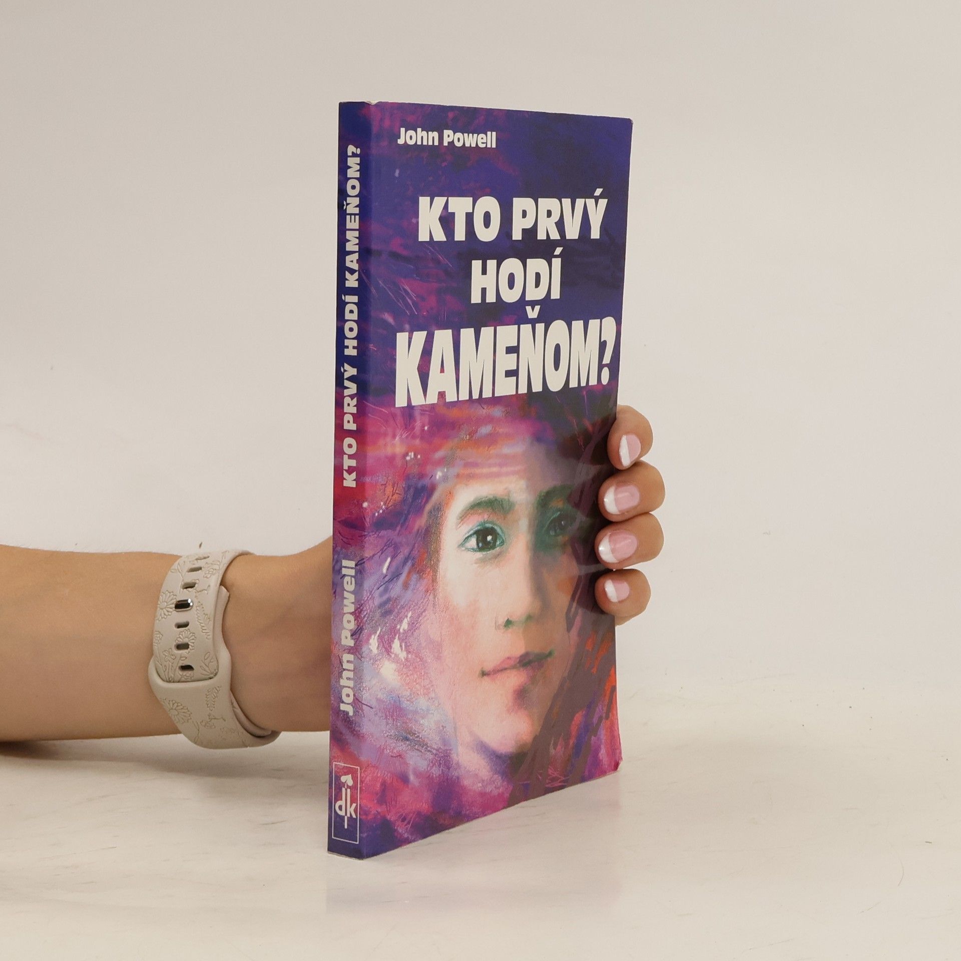 John Powell Kto prvý hodí kameňom?