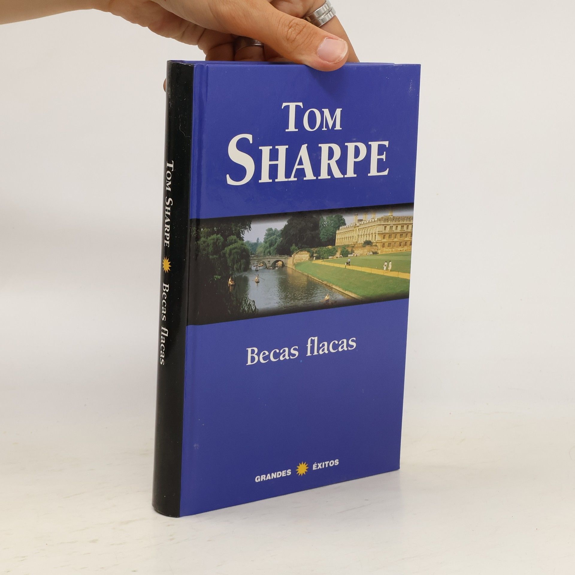 Tom Sharpe Becas flacas