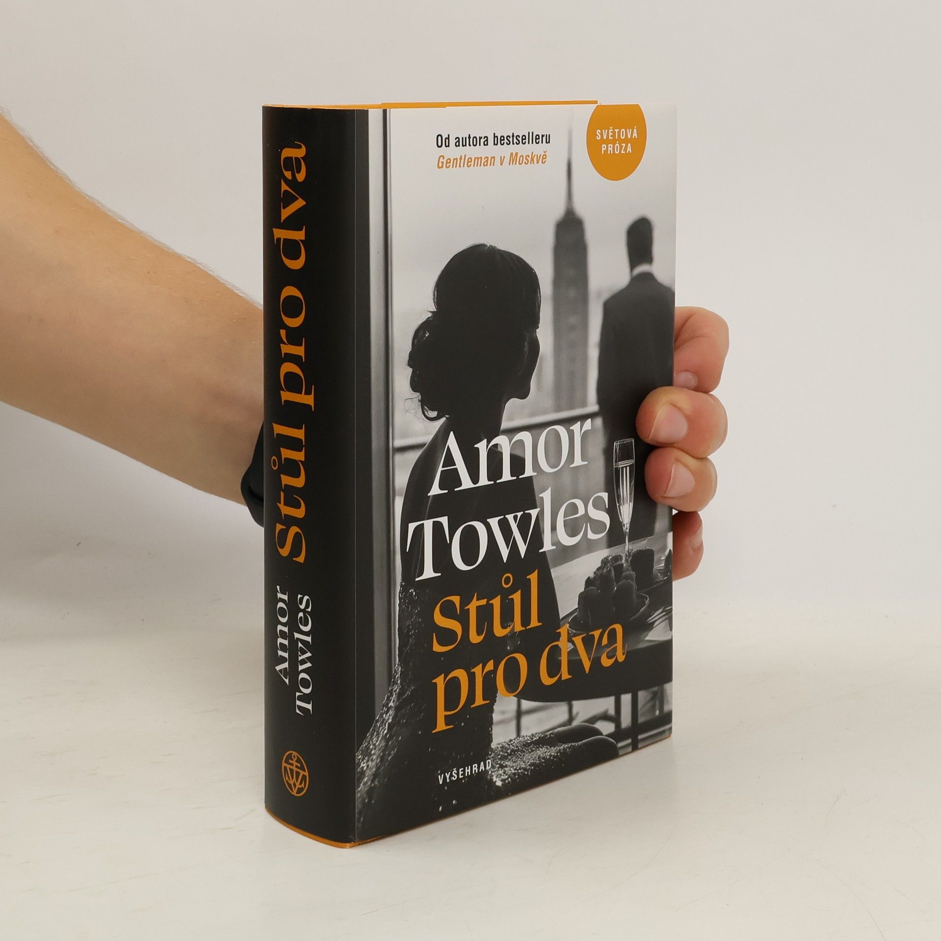Amor Towles Stůl pro dva