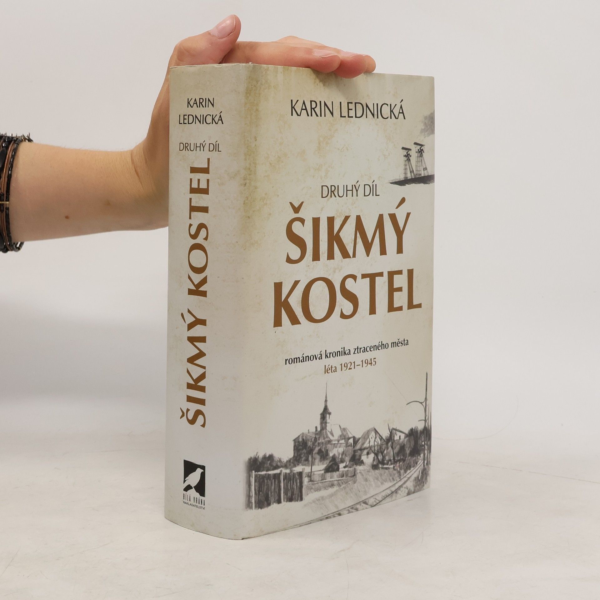 Karin Lednická Šikmý kostel 2