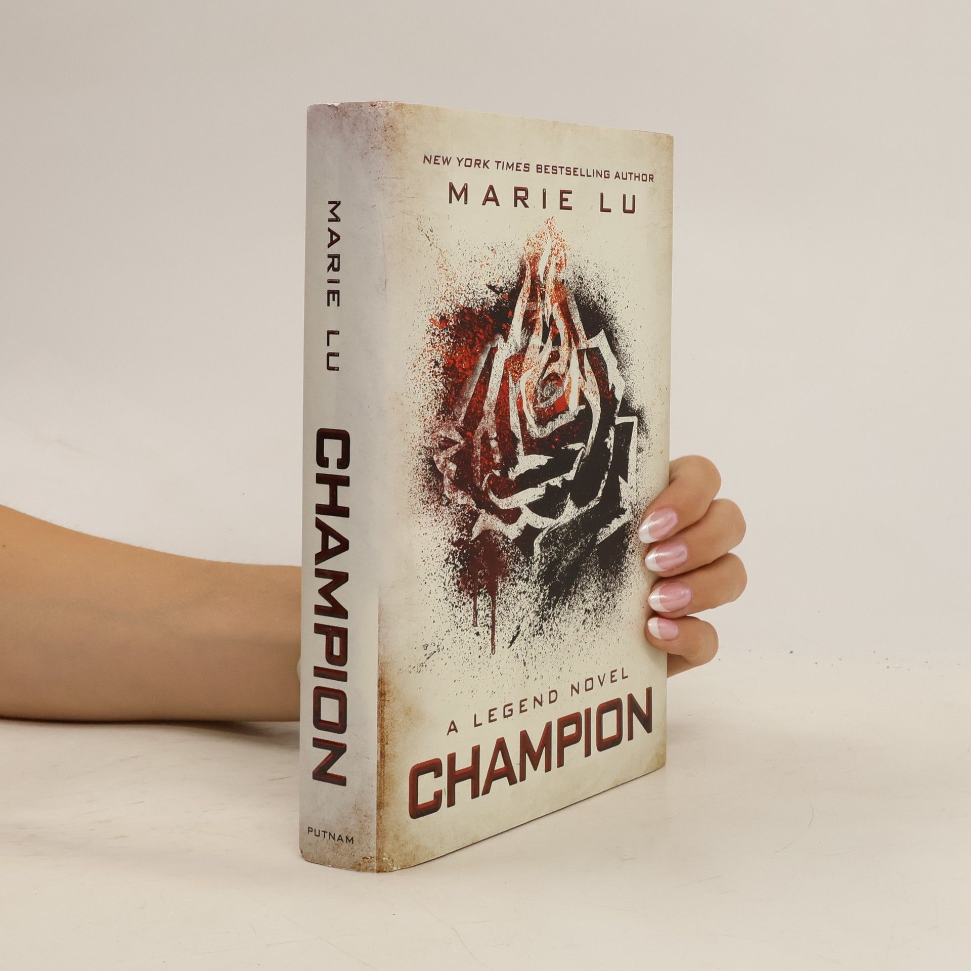 Marie Lu Champion