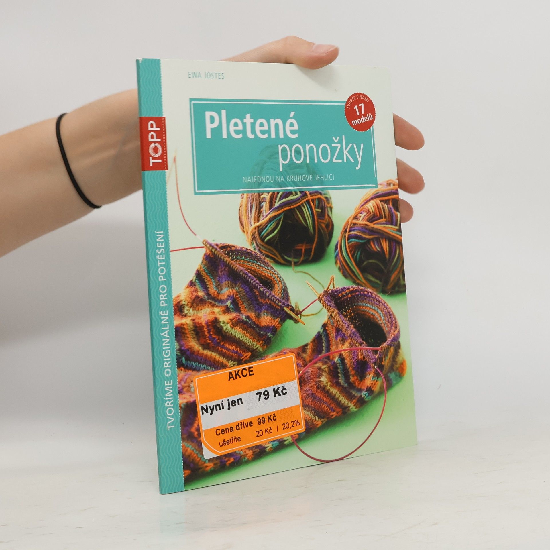 Ewa Jostes Pletené ponožky - najednou na kruhové jehlici