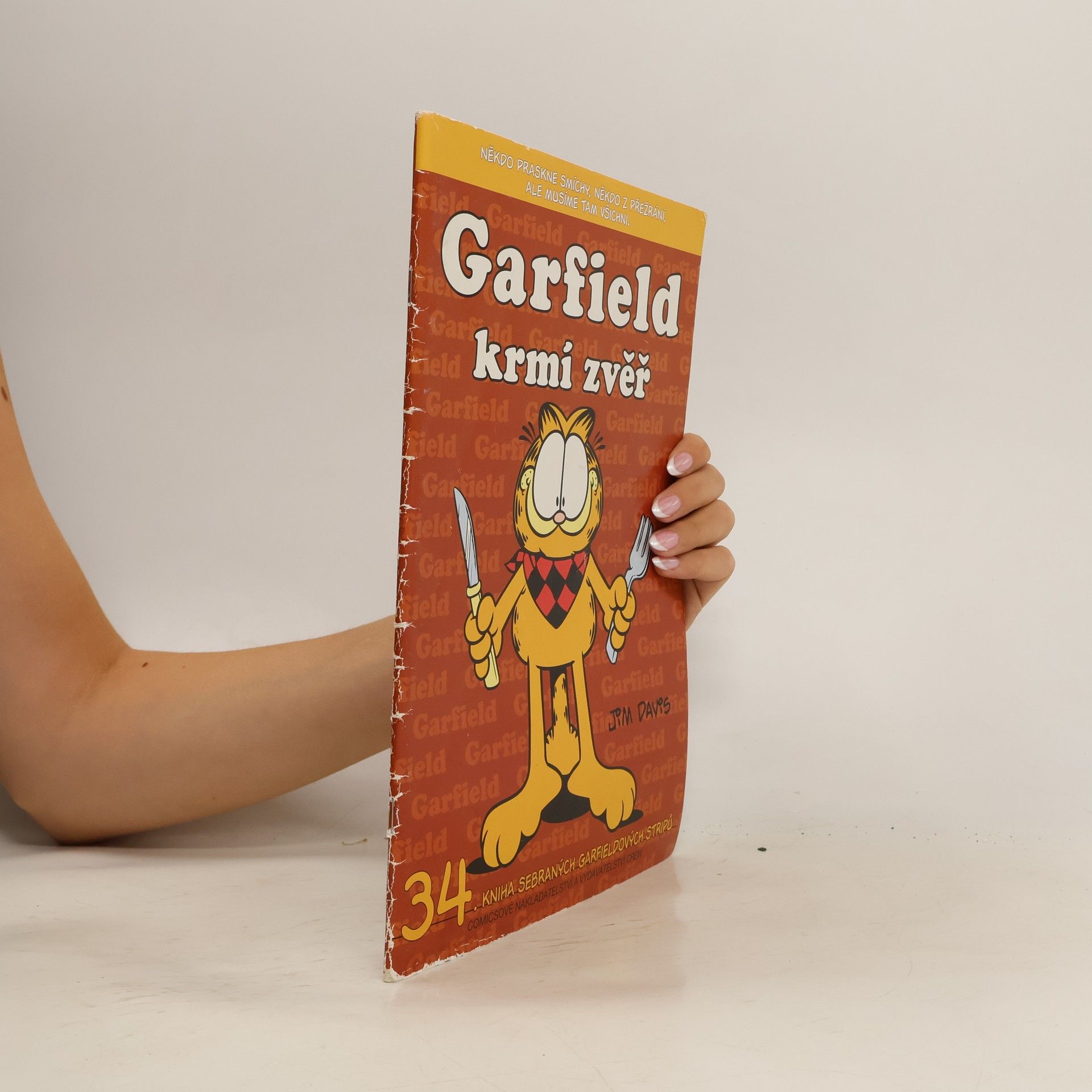Jim Davis Garfield krmí zvěř