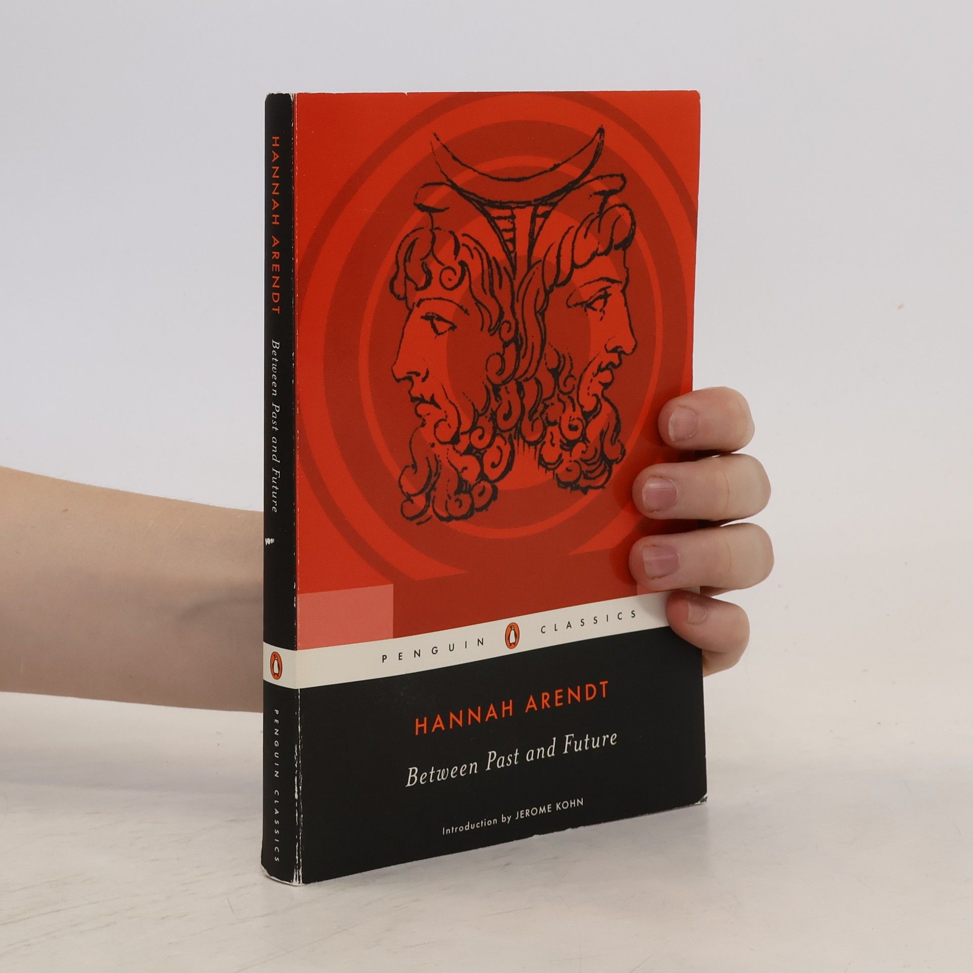 Hannah Arendt Between Past and Future