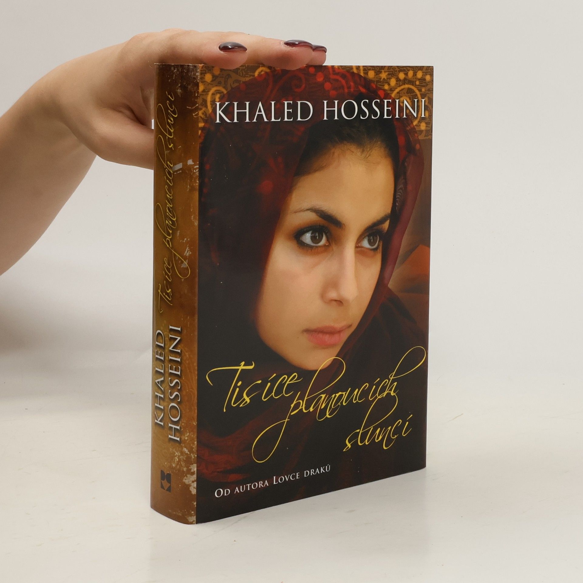 Khaled Hosseini Tisíce planoucích sluncí