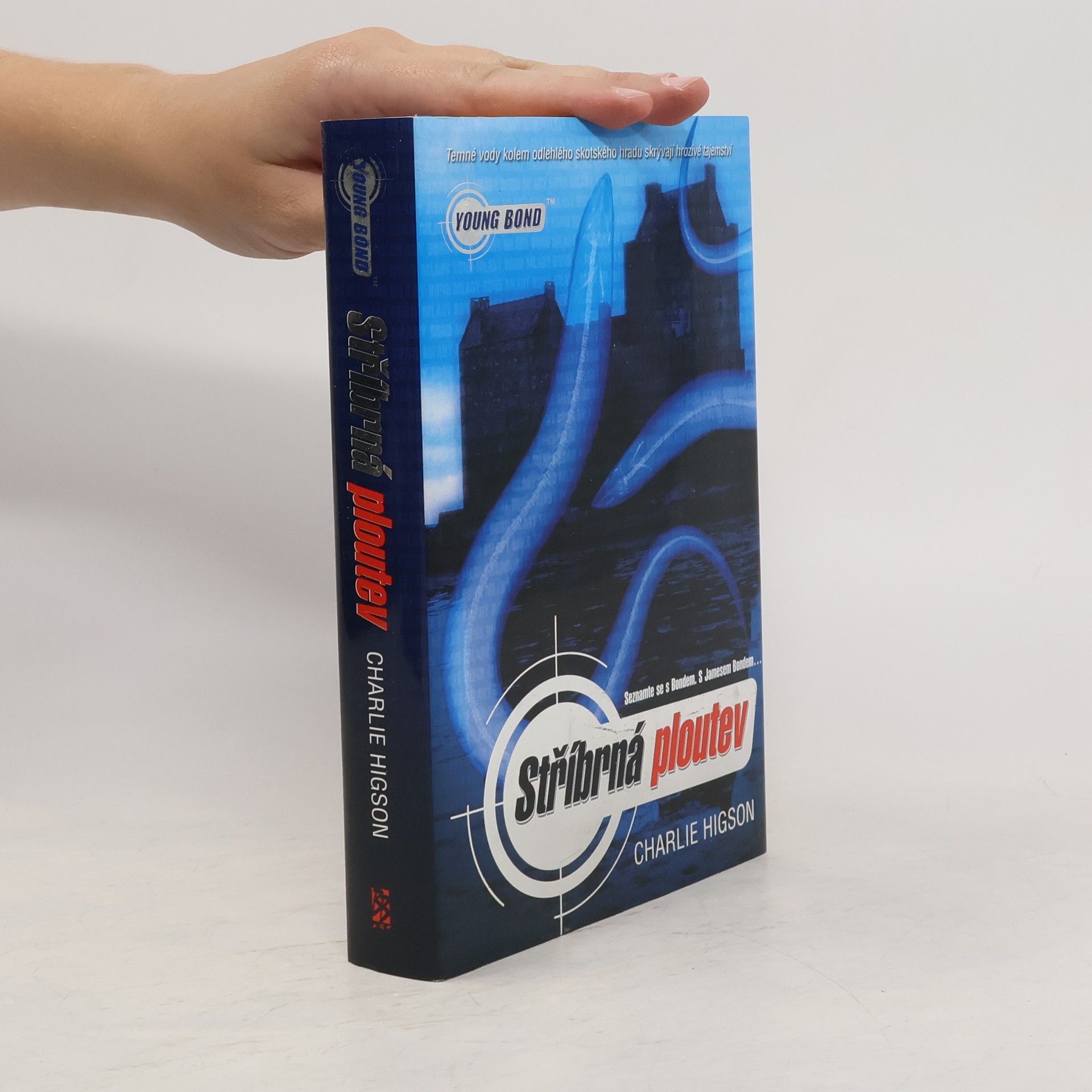 Charlie Higson Stříbrná ploutev