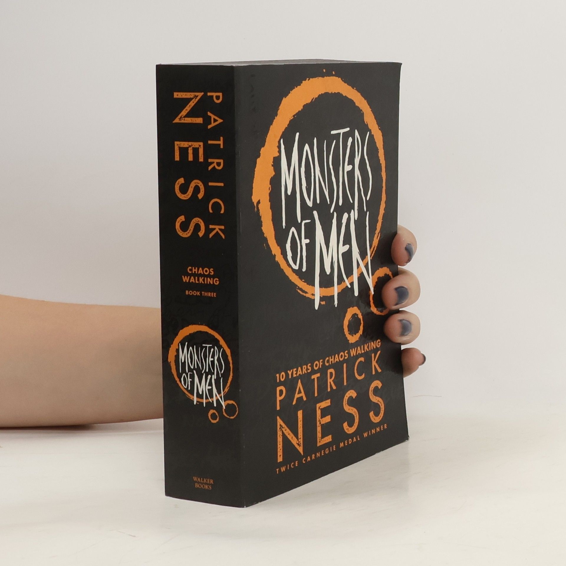 Patrick Ness Monsters of Men: Chaos walking. Book three