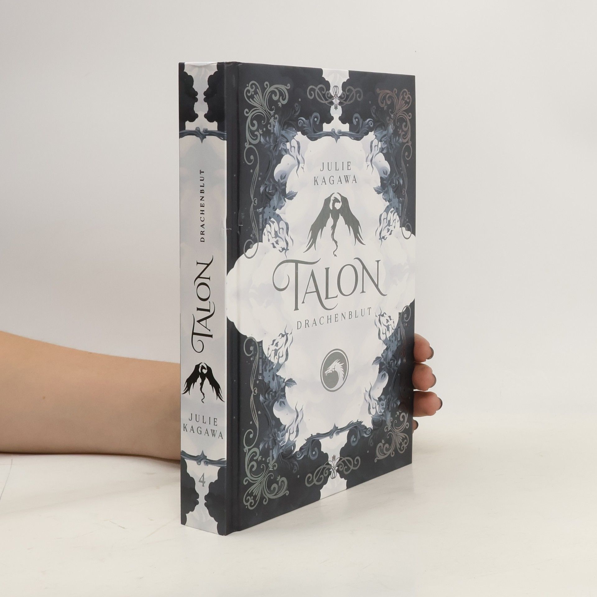 Julie Kagawa Talon 4.