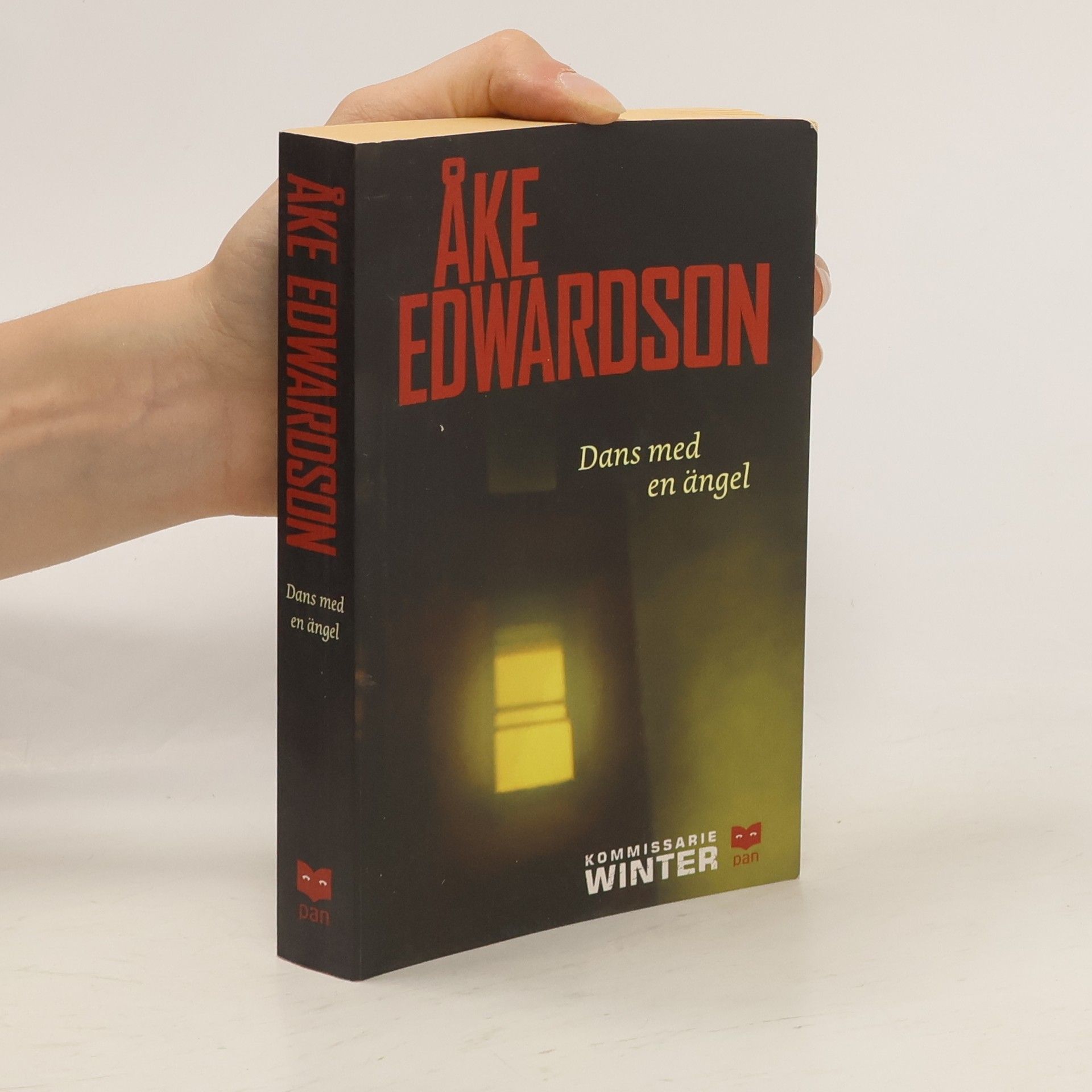 Åke Edwardson Dans med en ängel
