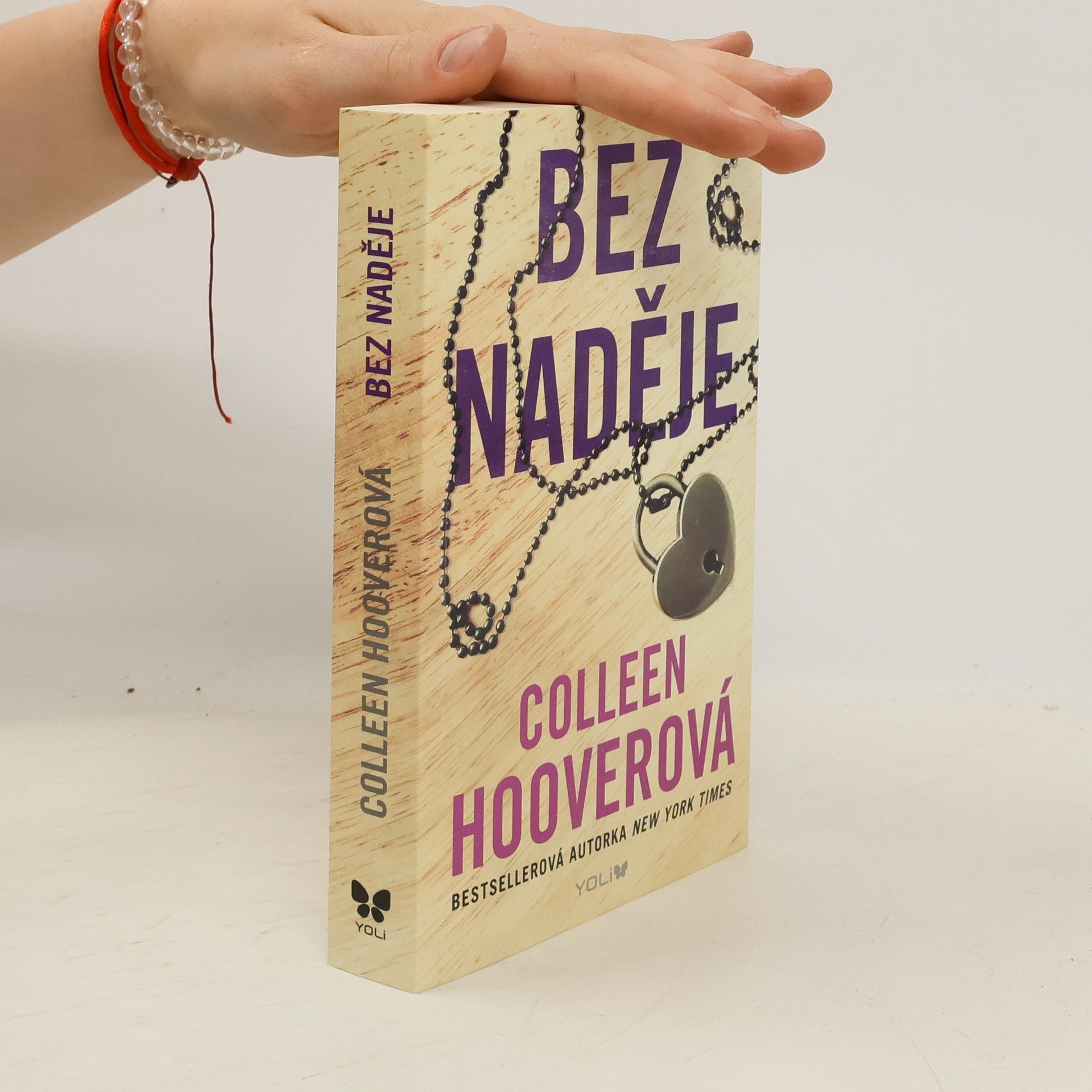 Colleen Hoover Bez naděje