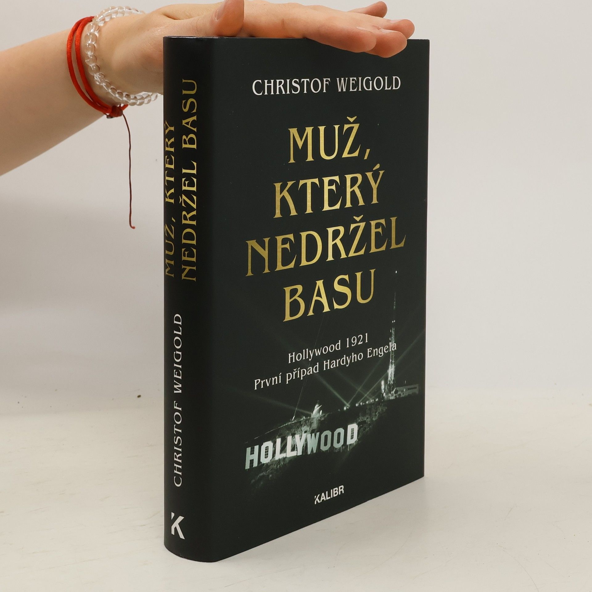Christof Weigold Muž, který nedržel basu