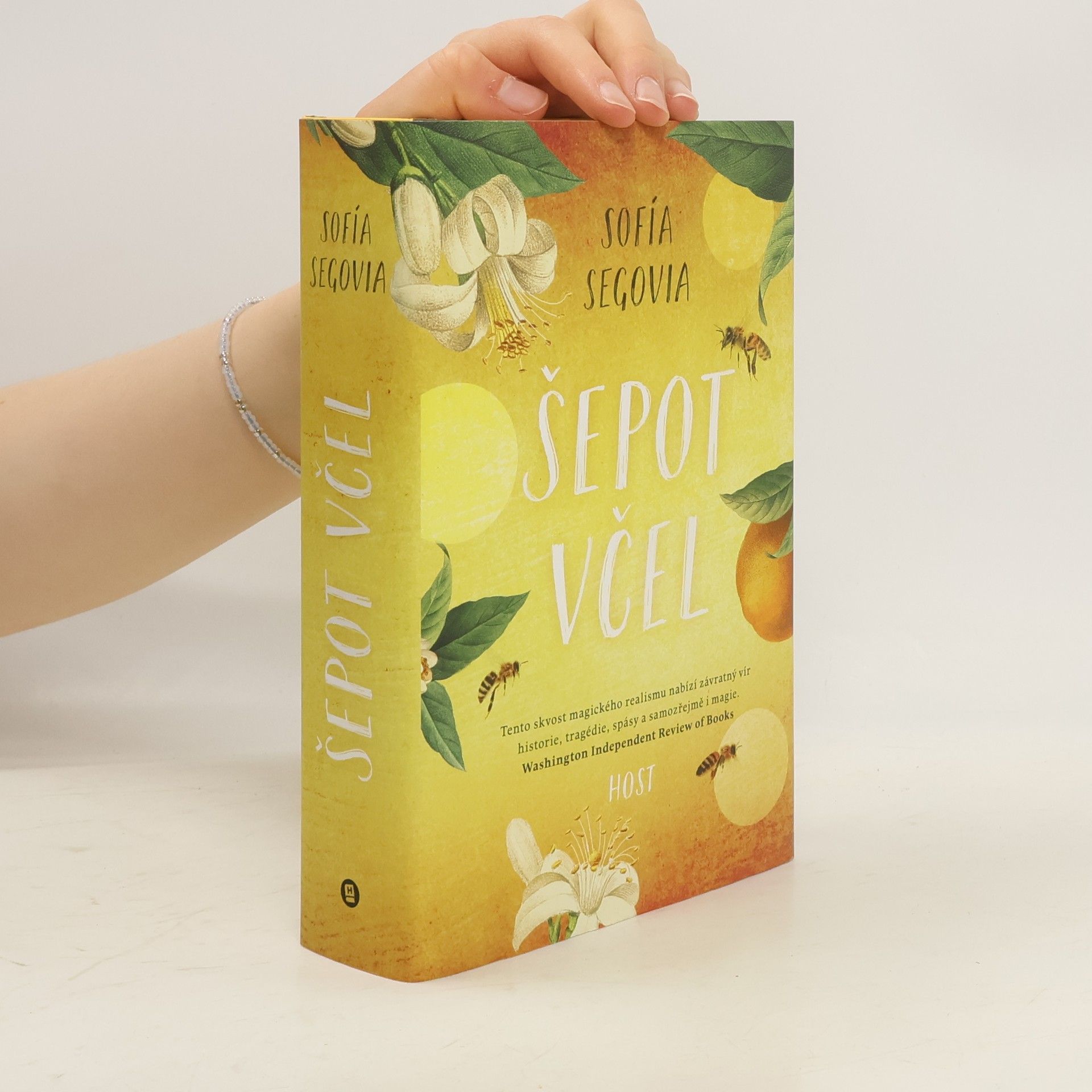 Sofía Segovia Šepot včel
