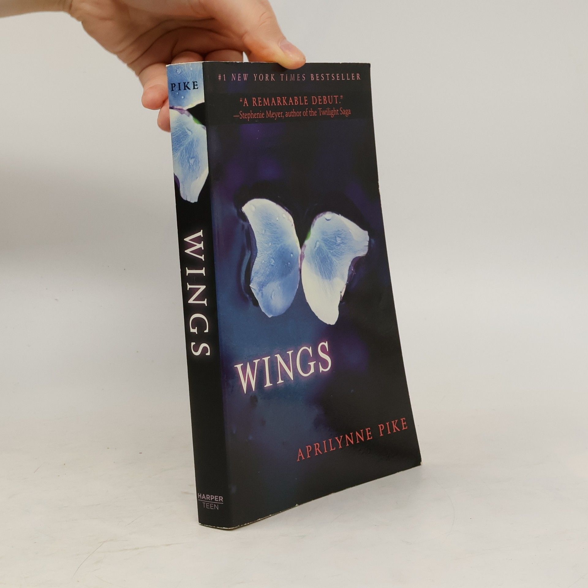 Aprilynne Pike Wings