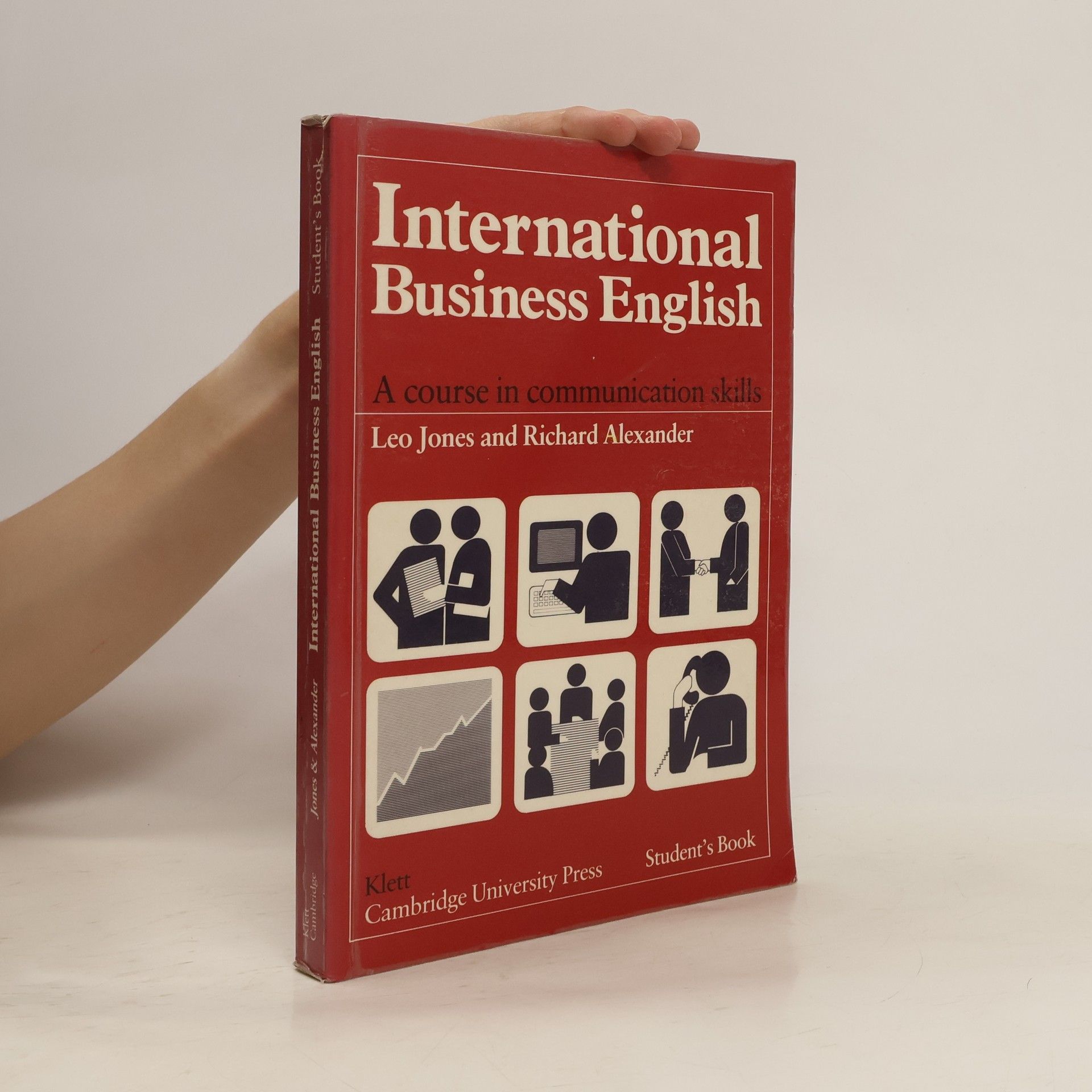 Collectif d'auteurs International business English