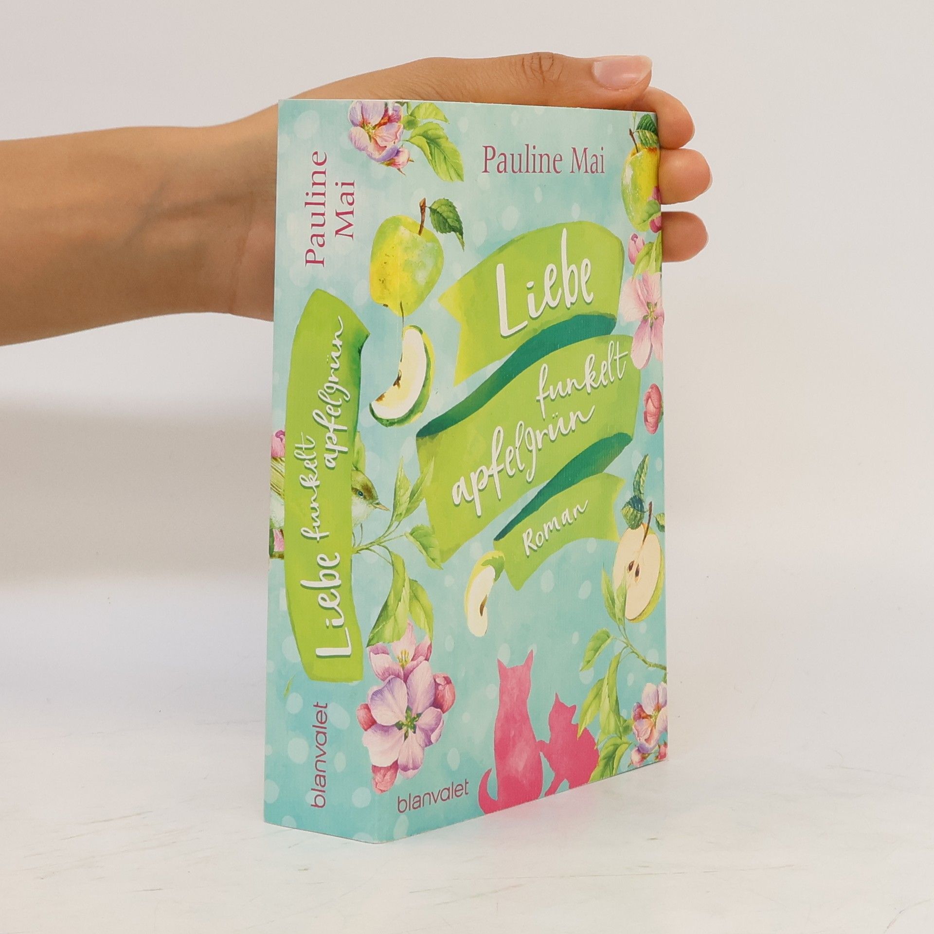 Pauline Mai Liebe funkelt apfelgrün