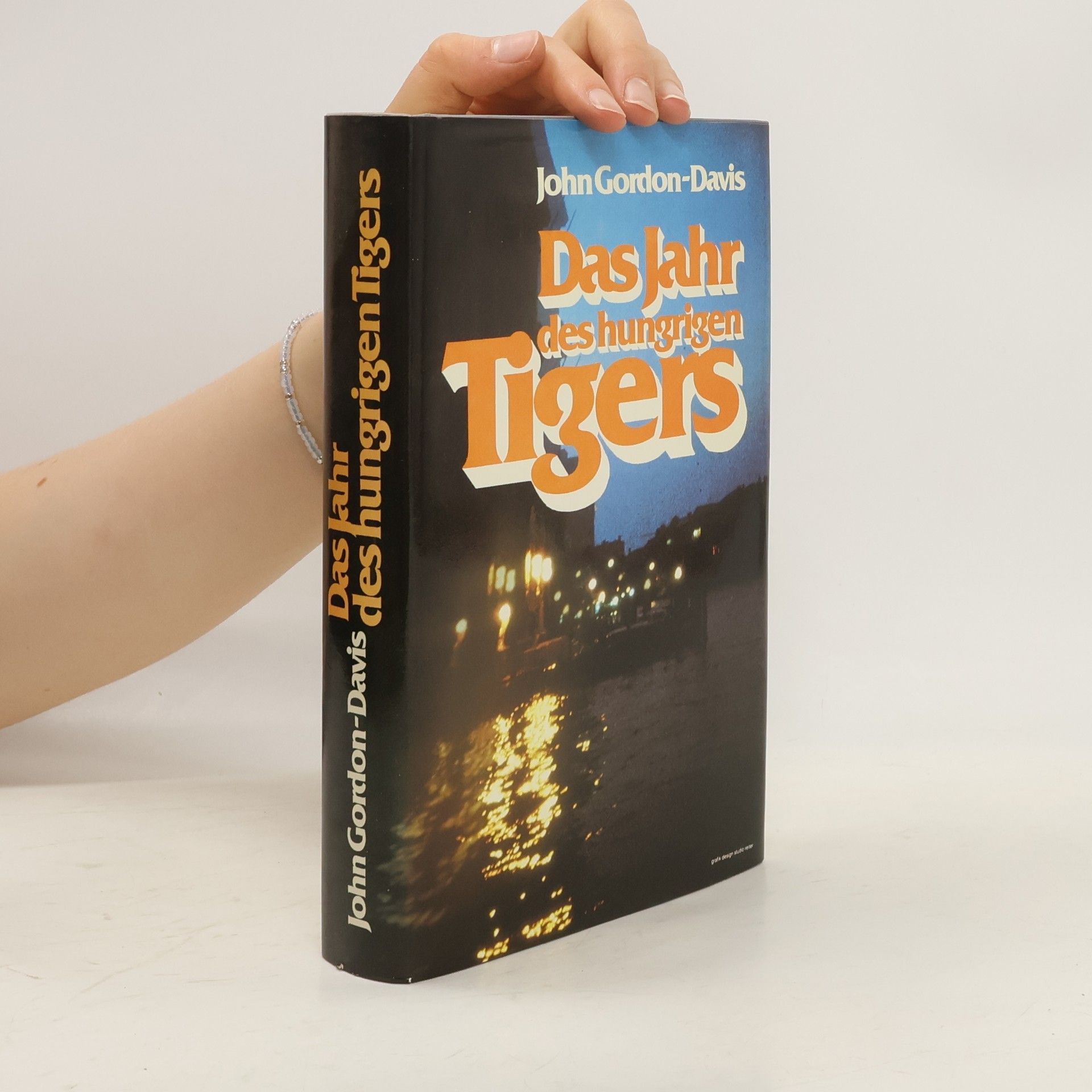 John Gordon Davis Das Jahr des hungrigen Tigers