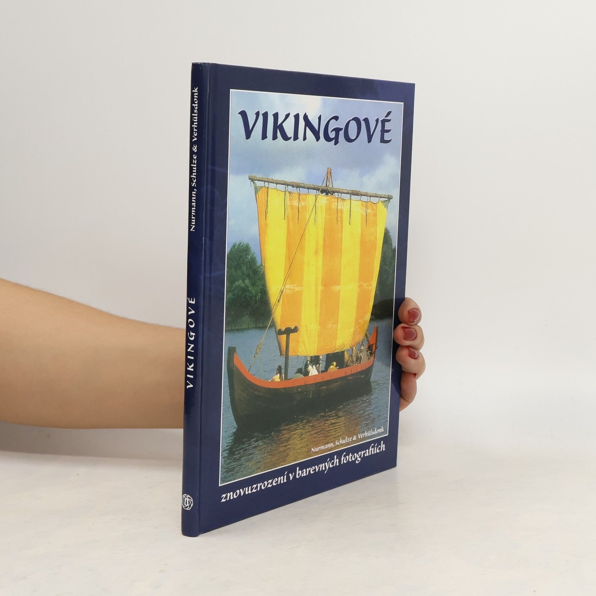 Britta Nurmann Vikingové. Znovuzrození v barevných fotografiích