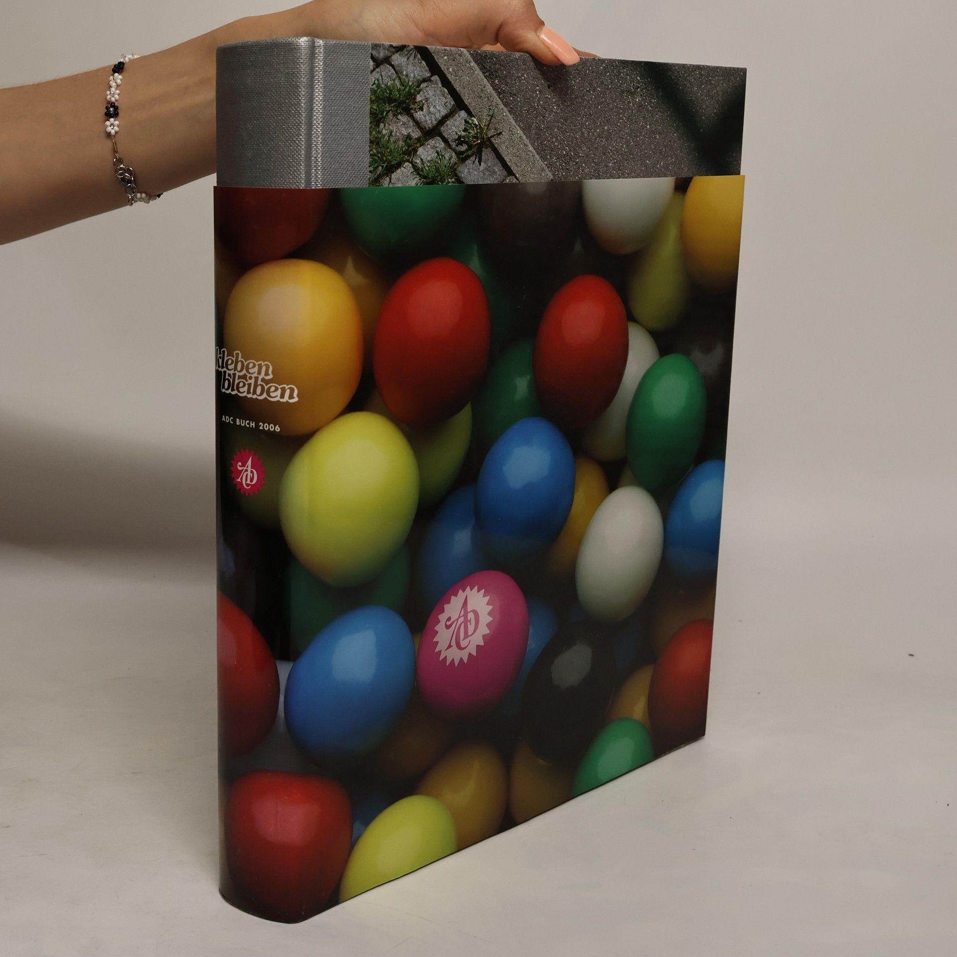 Autorenkollektiv Kleben bleiben. ADC Buch 2006