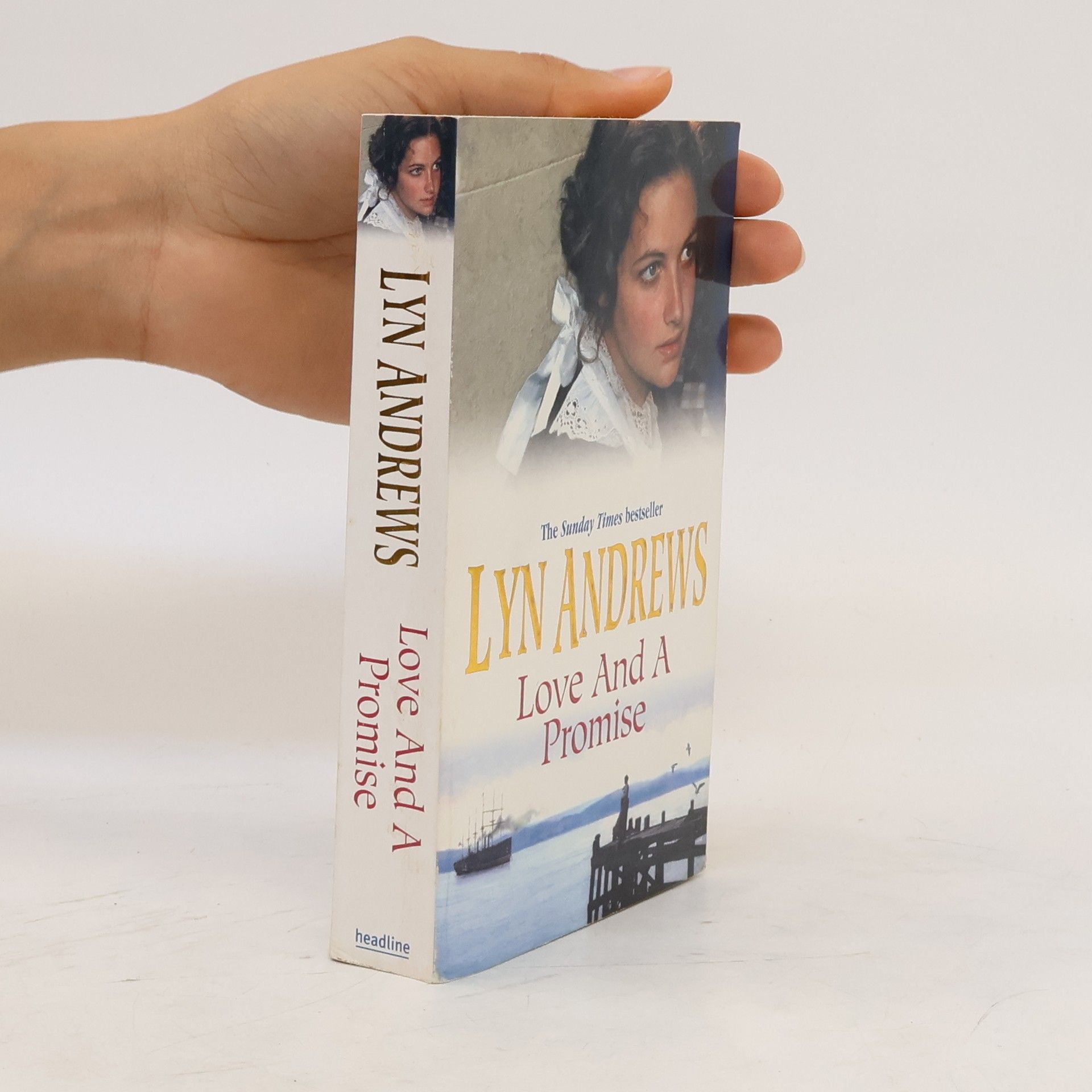 Lyn Andrews Love and a Promise