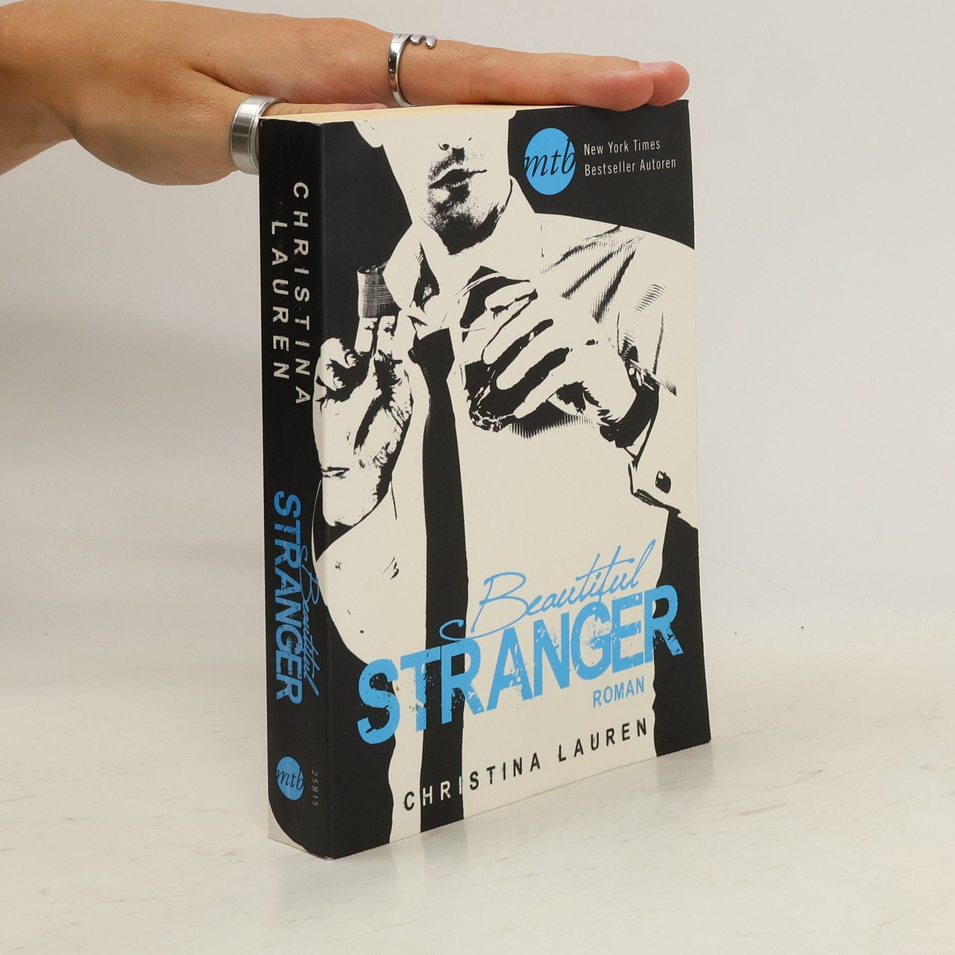 Christina Lauren Beautiful stranger
