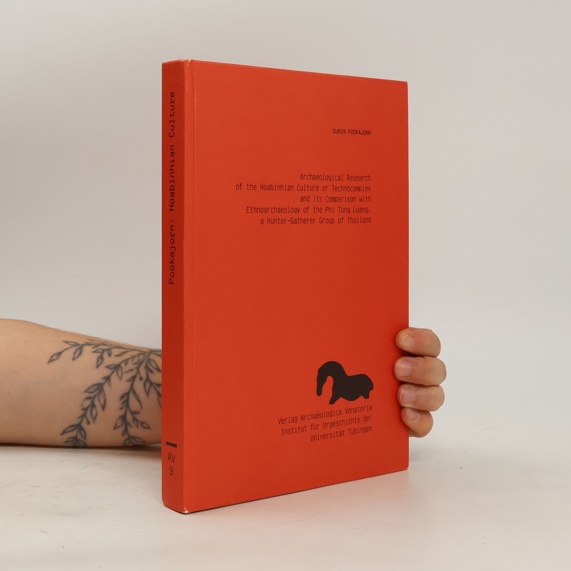 Surin Pookajorn Archaeological research of the Hoabinhian culture or technocomplex and its comparison with ethnoarchaeology of the Phi Tong Luang, a hunter gatherer group of Thailand