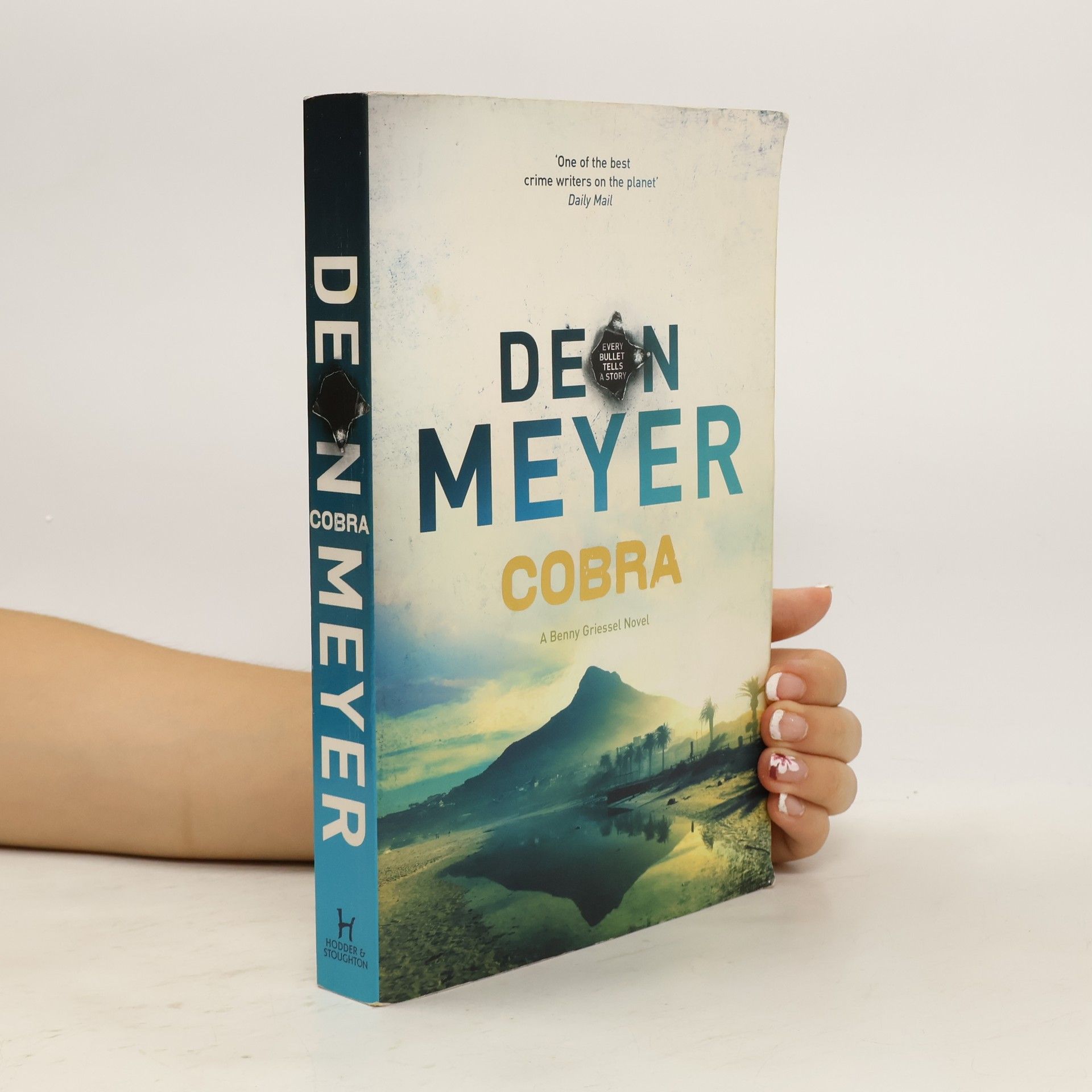 Deon Meyer Cobra