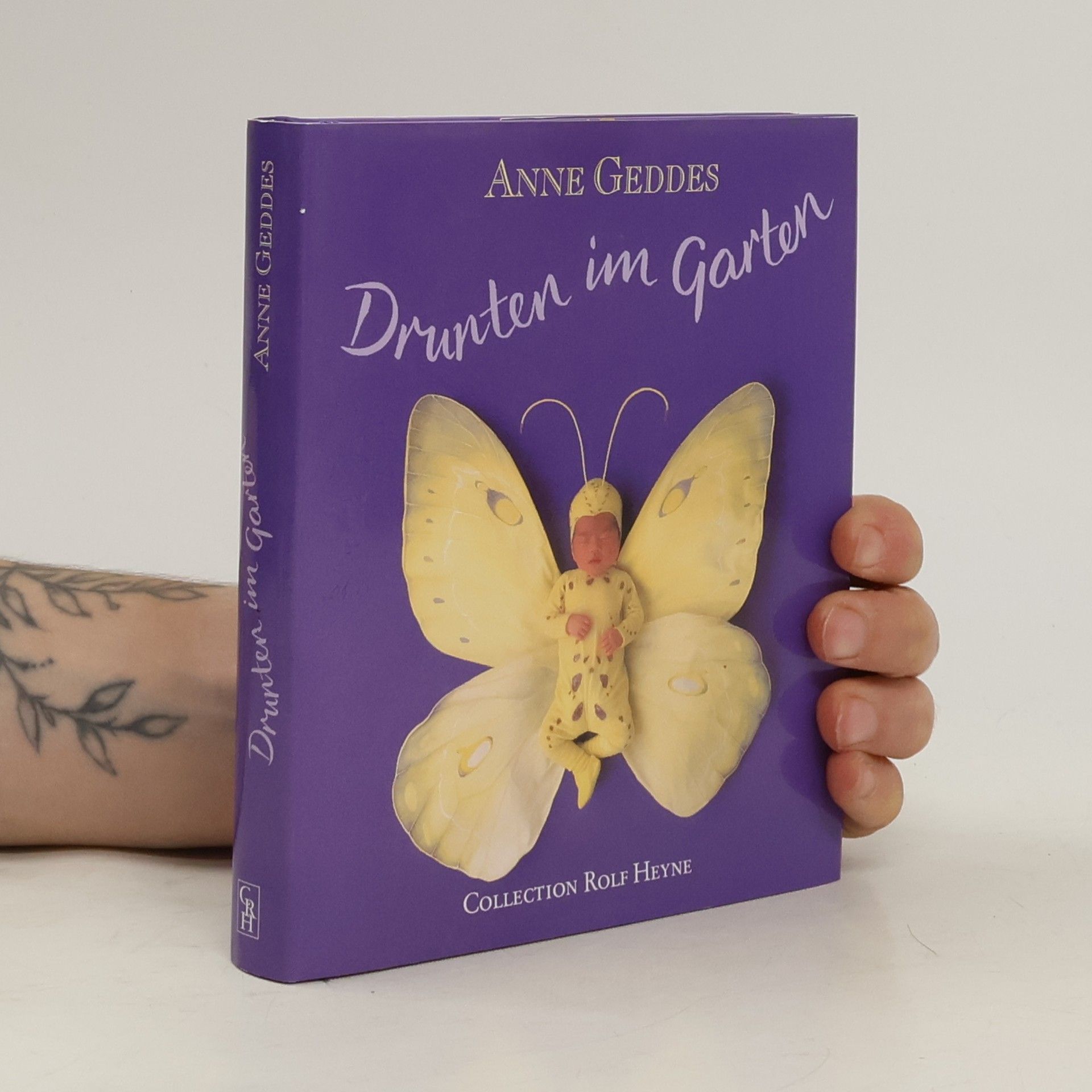Anne Geddes Drunten im Garten