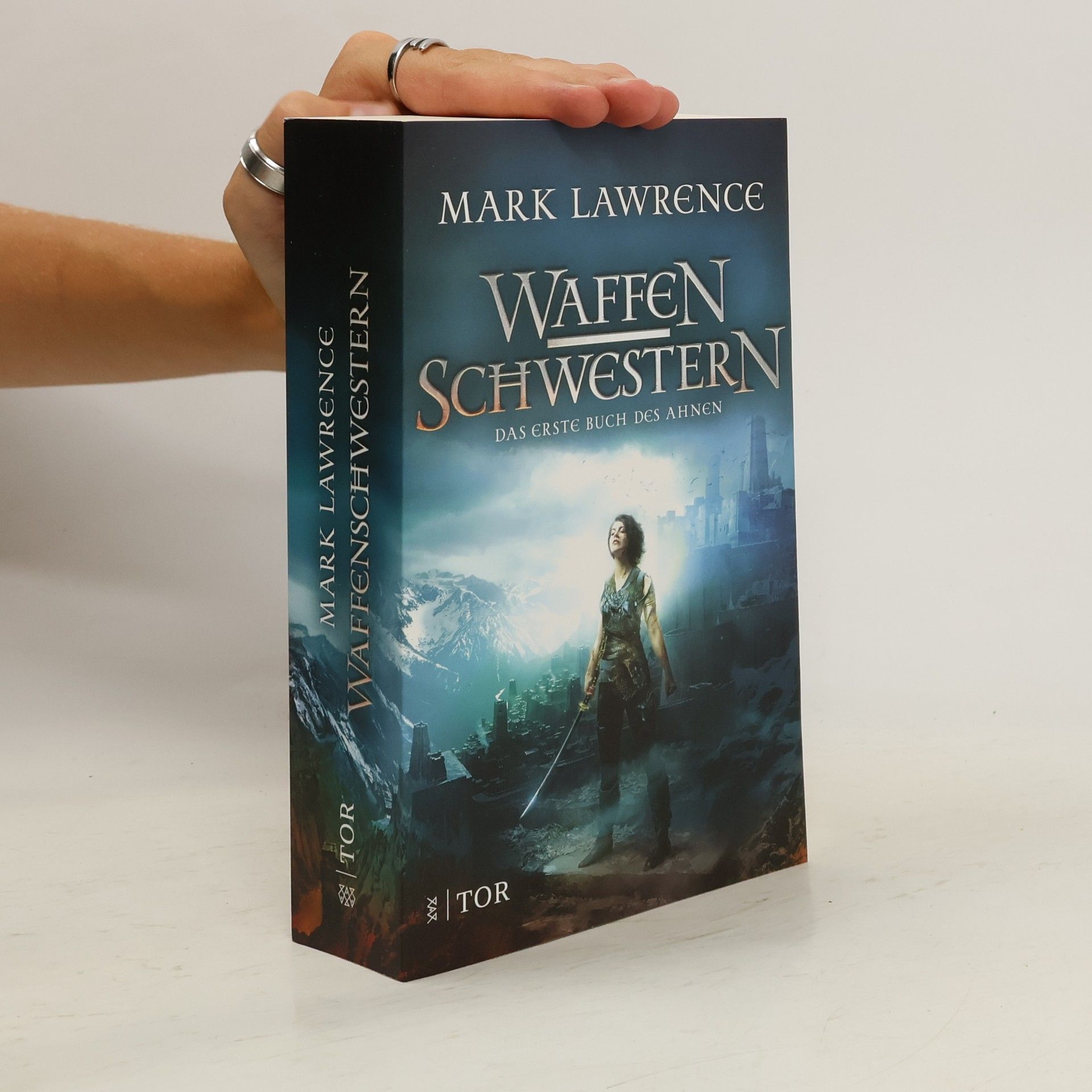 Mark Lawrence Waffenschwestern