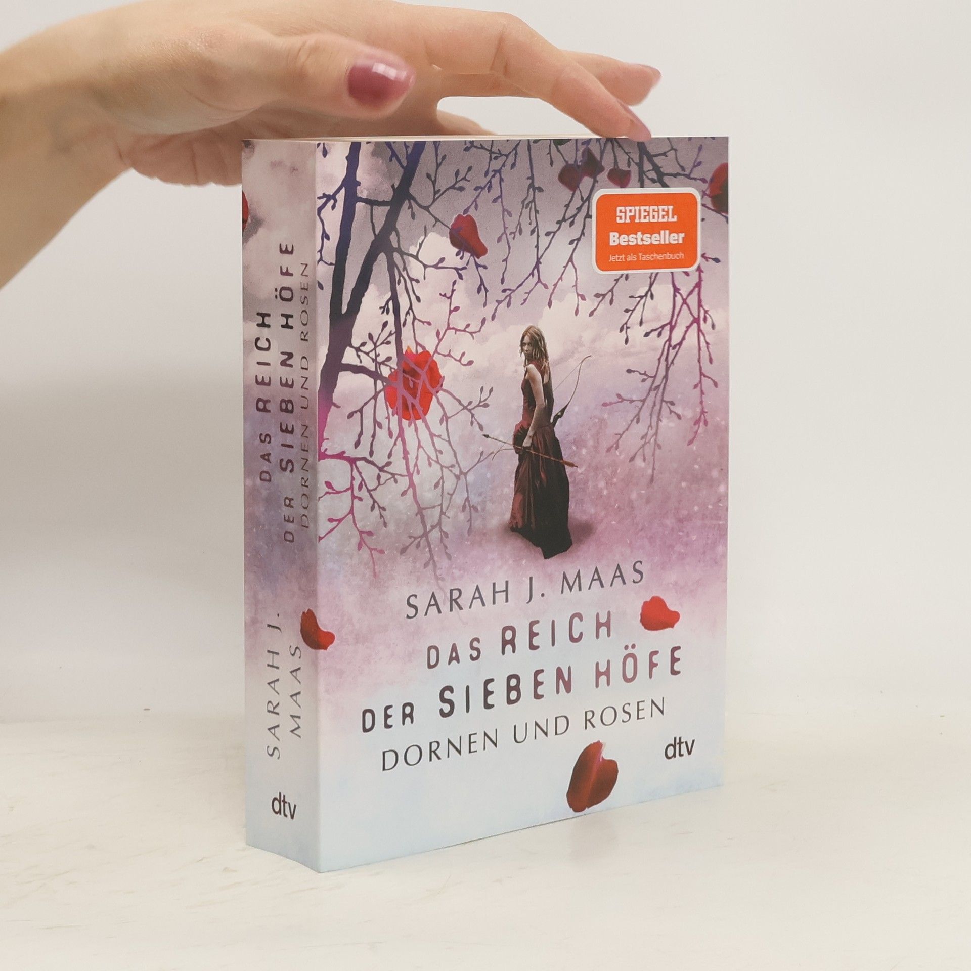 Sarah J. Maas Das Reich der sieben Höfe. Dornen und Rosen