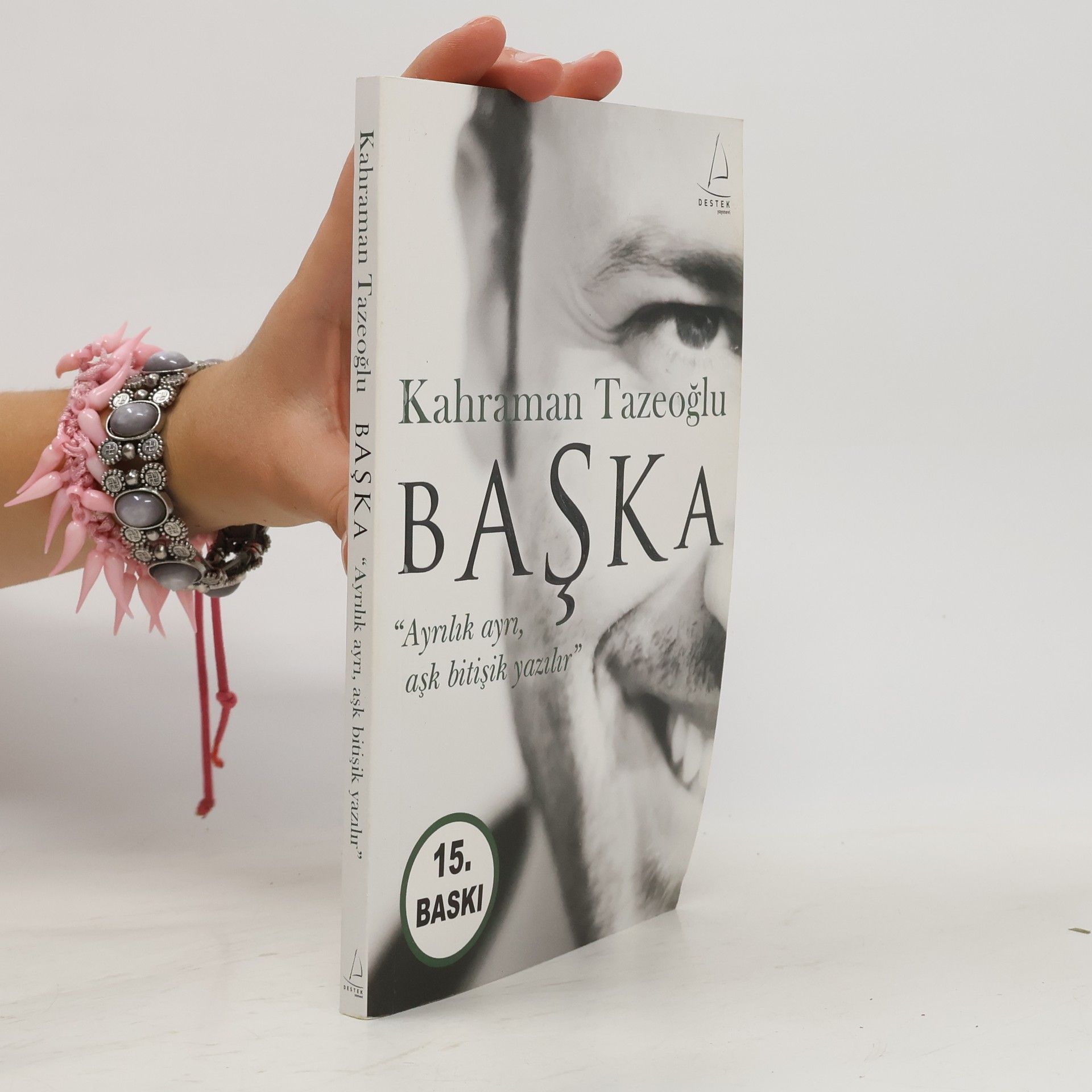 Kahraman Tazeoglu Baska
