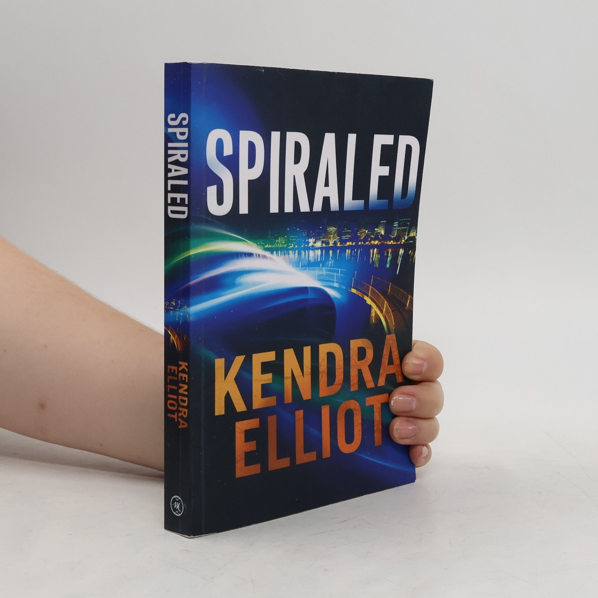 Kendra Elliot Spiraled