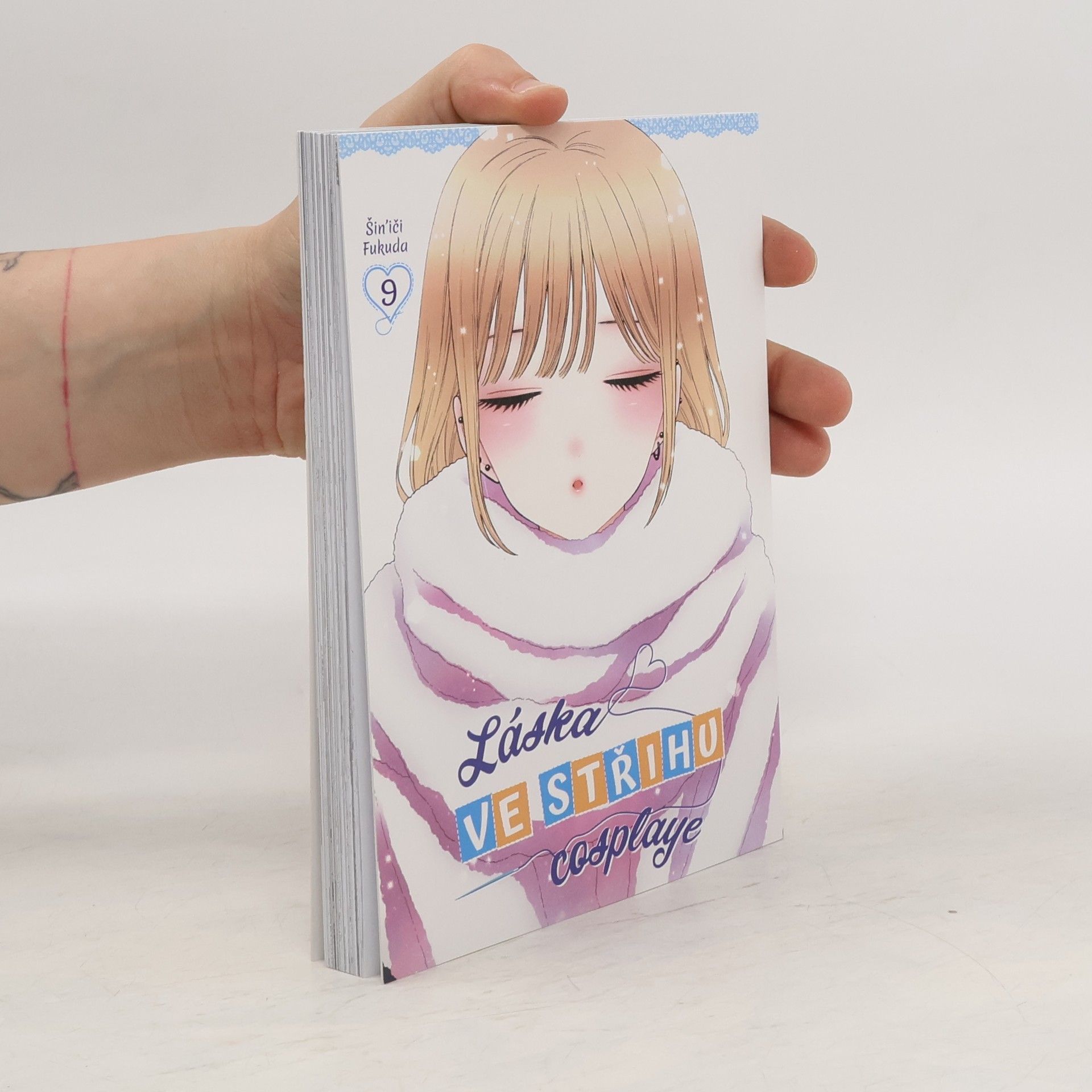 Shin'ichi Fukuda Láska ve střihu cosplaye 9