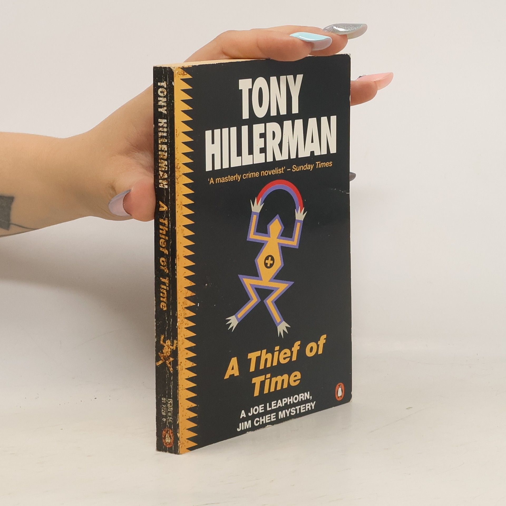 Tony Hillerman A Thief of Time