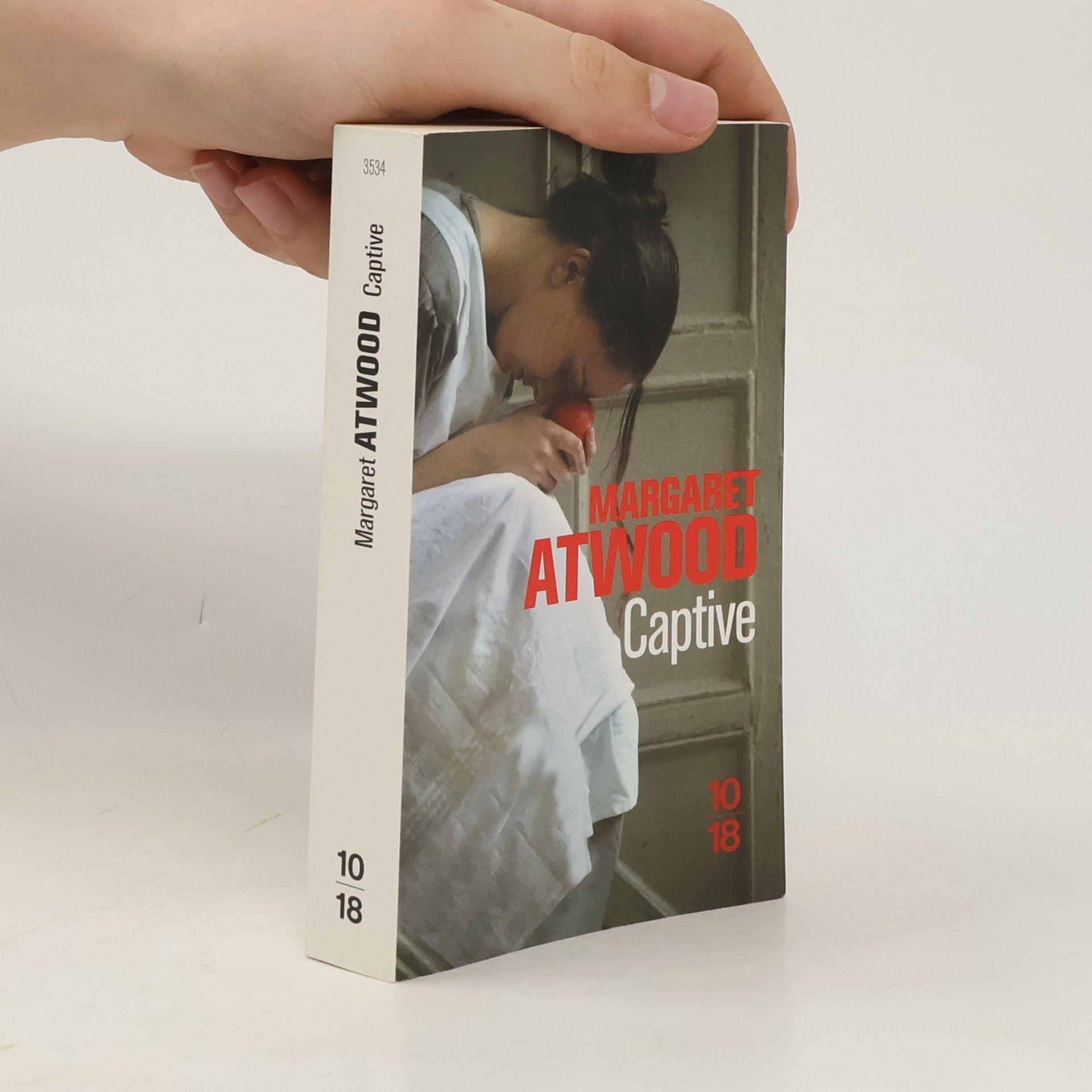Margaret Atwood Captive