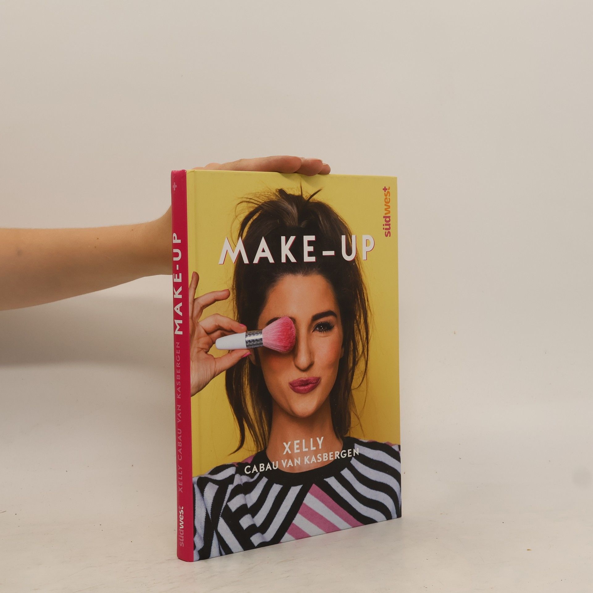 Xelly Cabau Van Kasbergen Make-Up