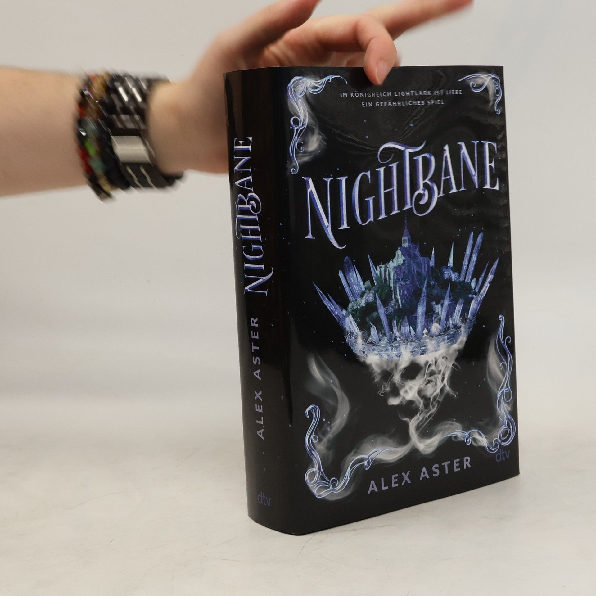 Alex Aster Nightbane