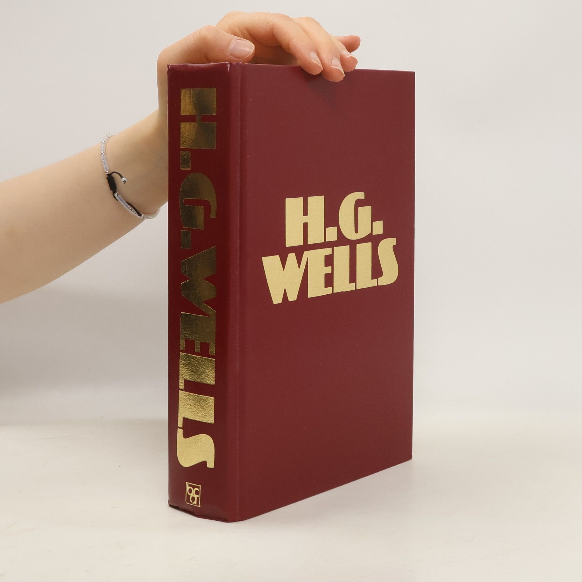 Herbert George Wells The Time Machine. The Island of Dr. Moreau. The Invisible Man. The First Men in the Moon. The Food of the Gods. In the Days of the Comet. The War of the Worlds