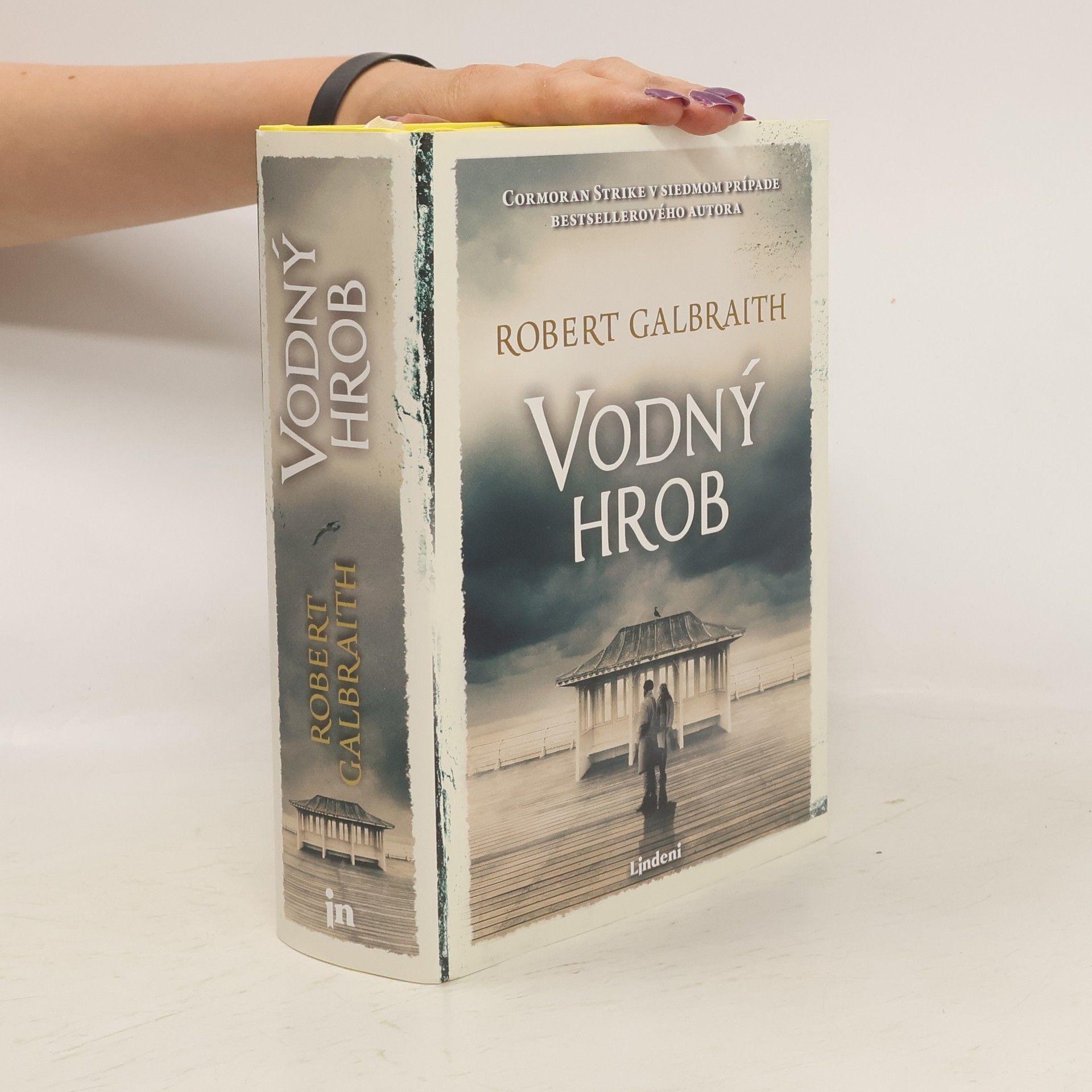 Robert Gelbreyt Vodný hrob