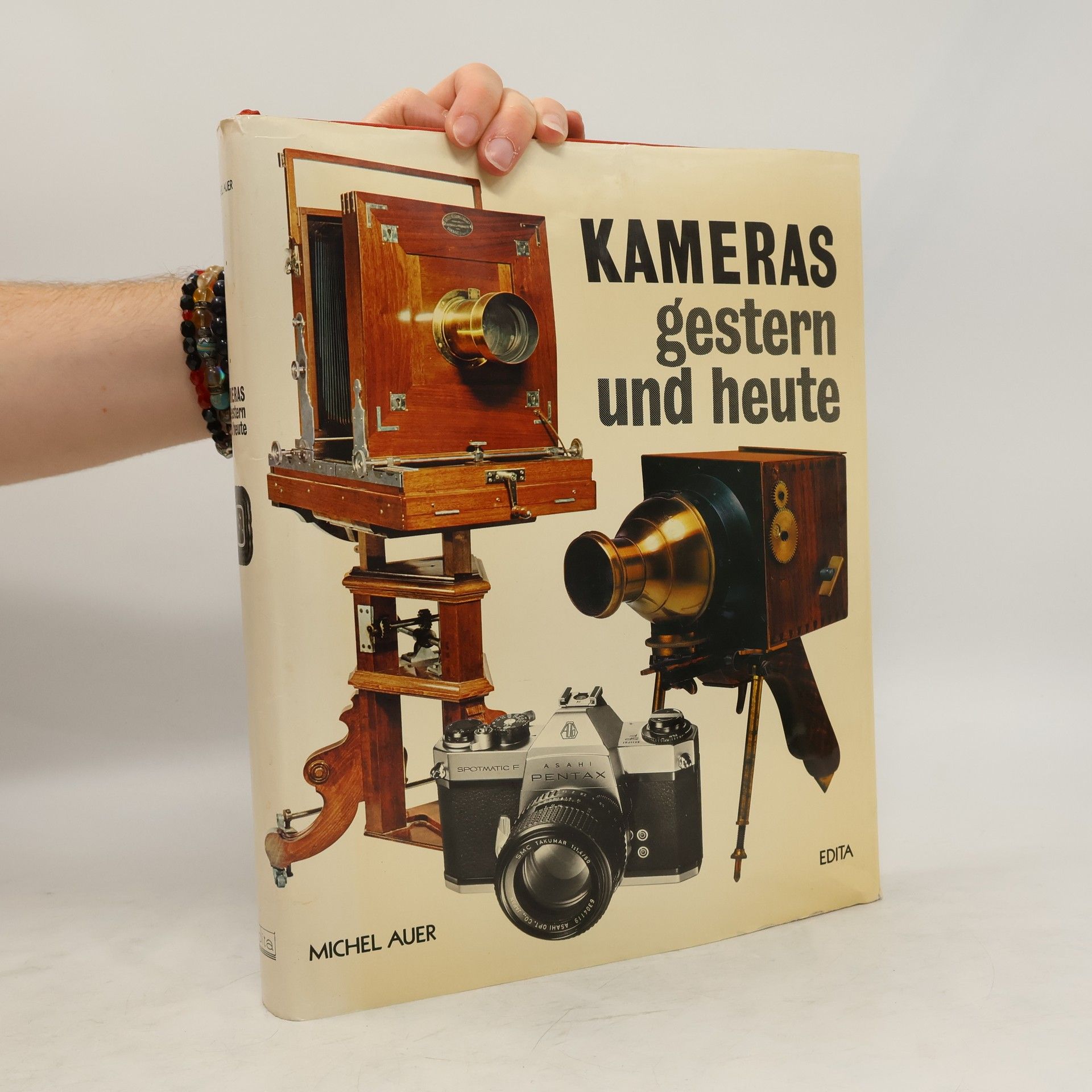 Michel Auer Kameras gestern und heute