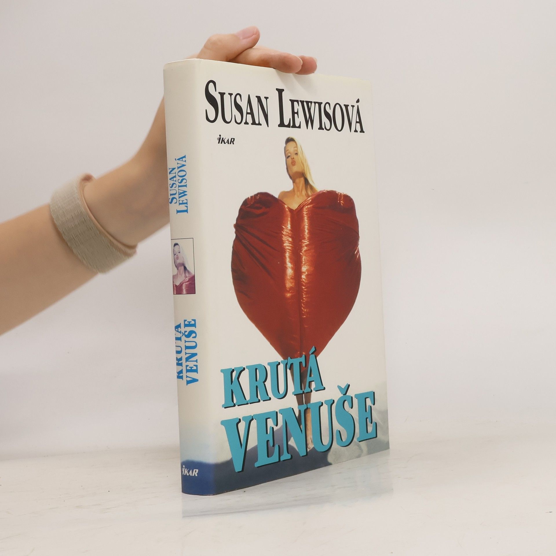 Susan Lewis Krutá Venuše