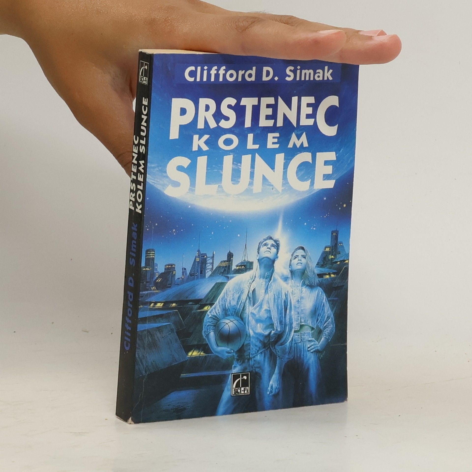 Clifford D. Simak Prstenec kolem slunce