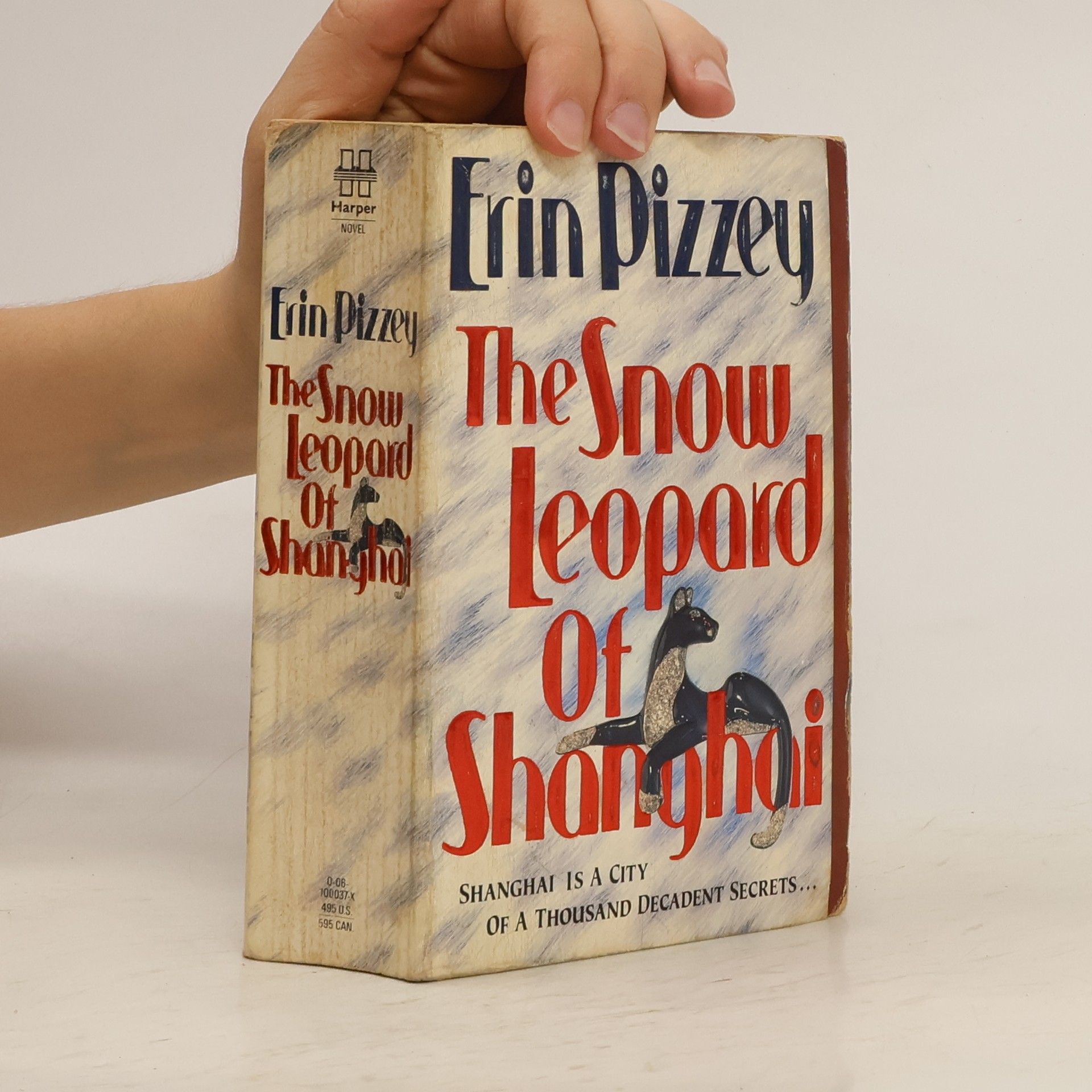Erin Pizzey The Snow Leopard of Shanghai