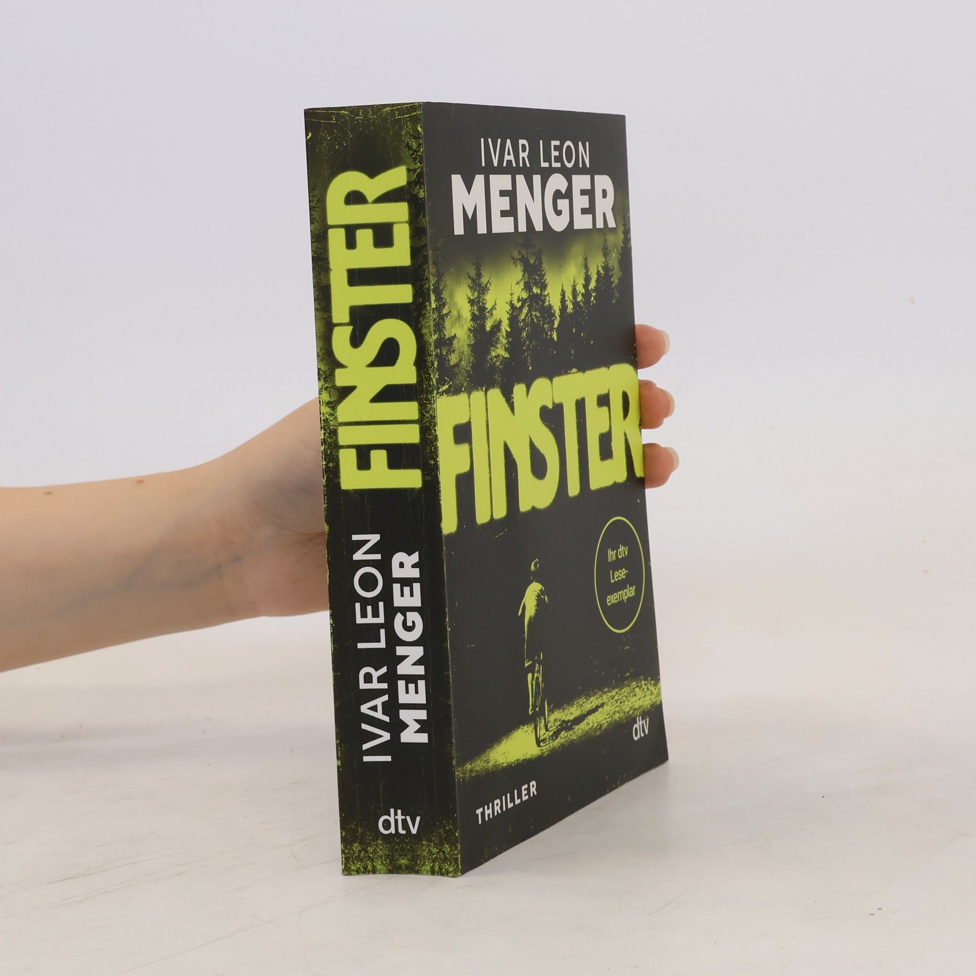 Ivar Leon Menger Finster