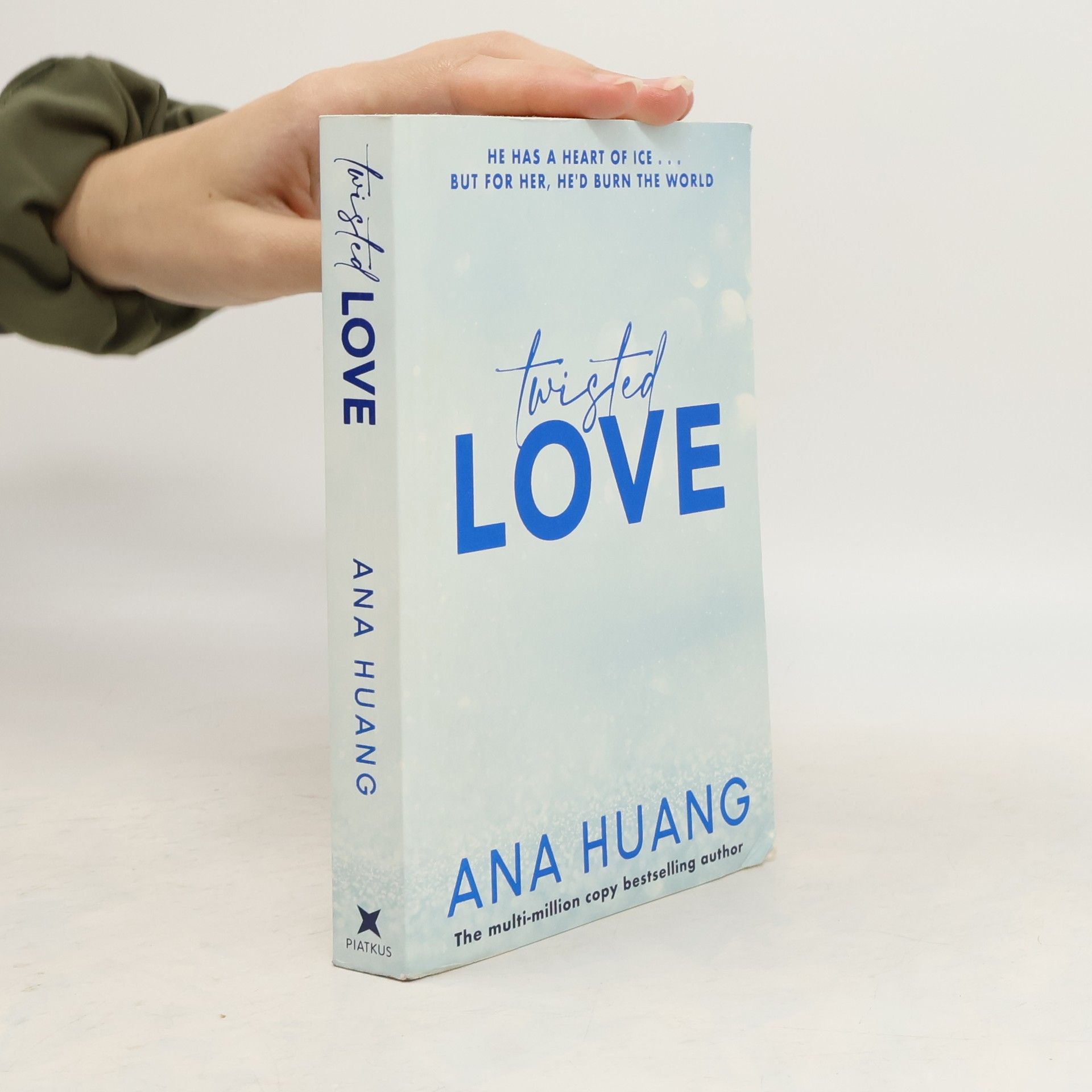 Ana Huang Twisted love. Twisted book one
