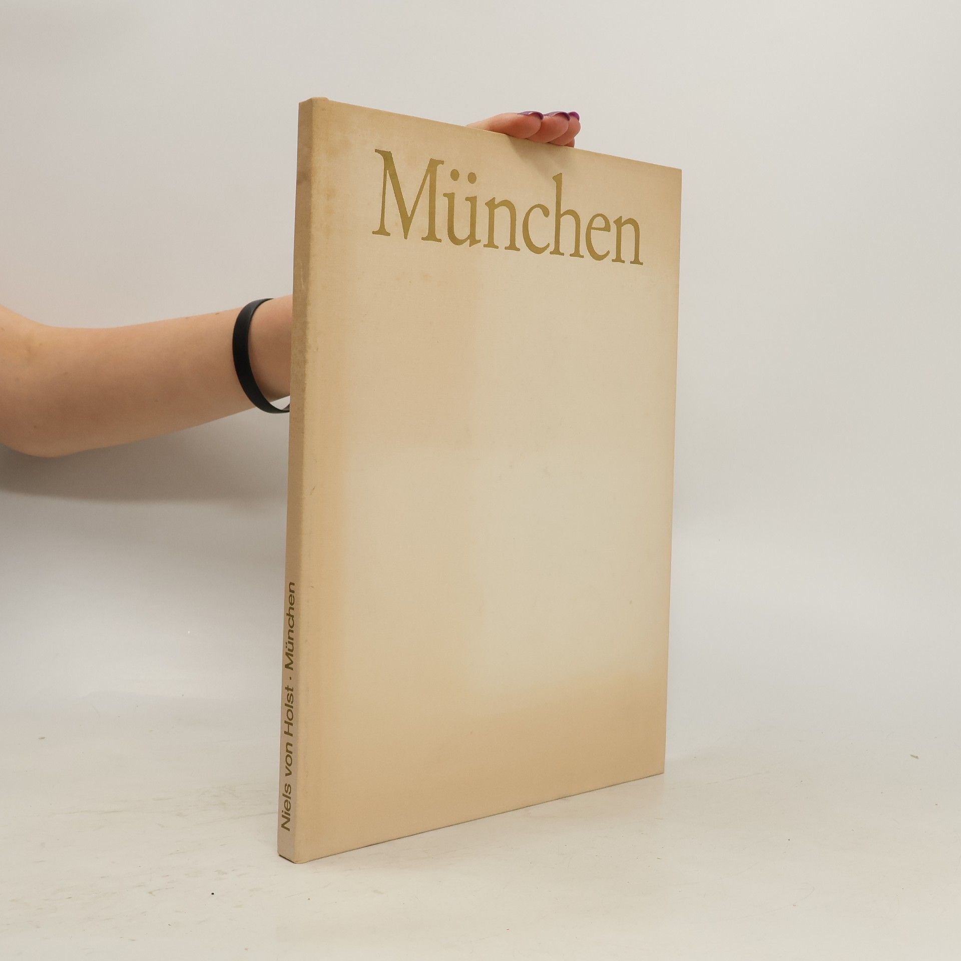 Niels von Holst München
